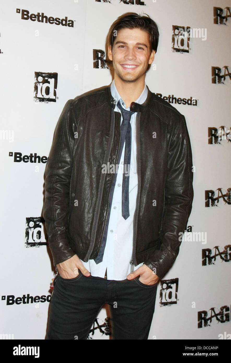 Casey Deidrick Lancio ufficiale partito per il più atteso per il video gioco dell'anno 'Rage" tenutosi a Chinatown storico Central Plaza Los Angeles, California - 30.09.11 Foto Stock
