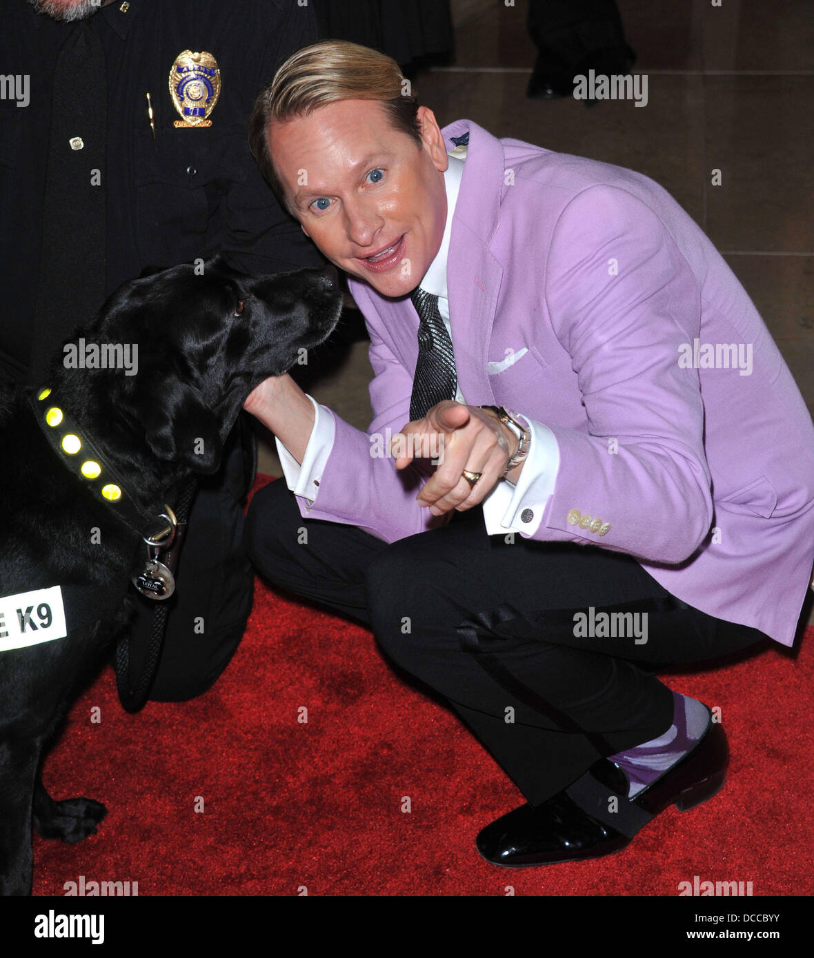 Carson Kressley dell'associazione umanitaria americana del primo eroe annuale cane Awards presso il Beverly Hilton hotel di Beverly Hills, la California - 01.10.11 Foto Stock