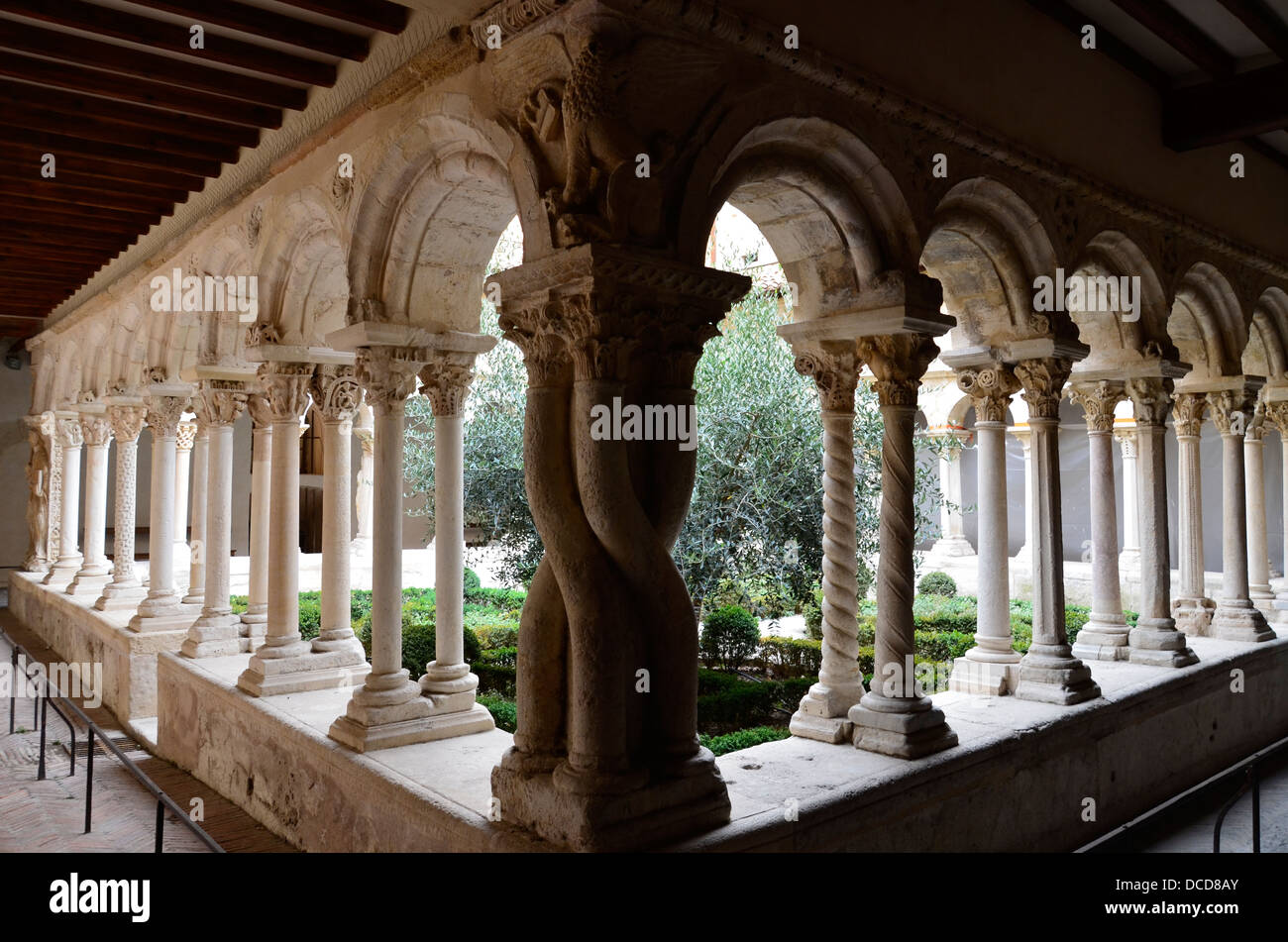Aix chiostro del Duomo (Cathédrale Saint-Sauveur d'Aix) Aix-en-Provence, Cattolica , sede dell'Arcivescovo di Aix, Francia Foto Stock