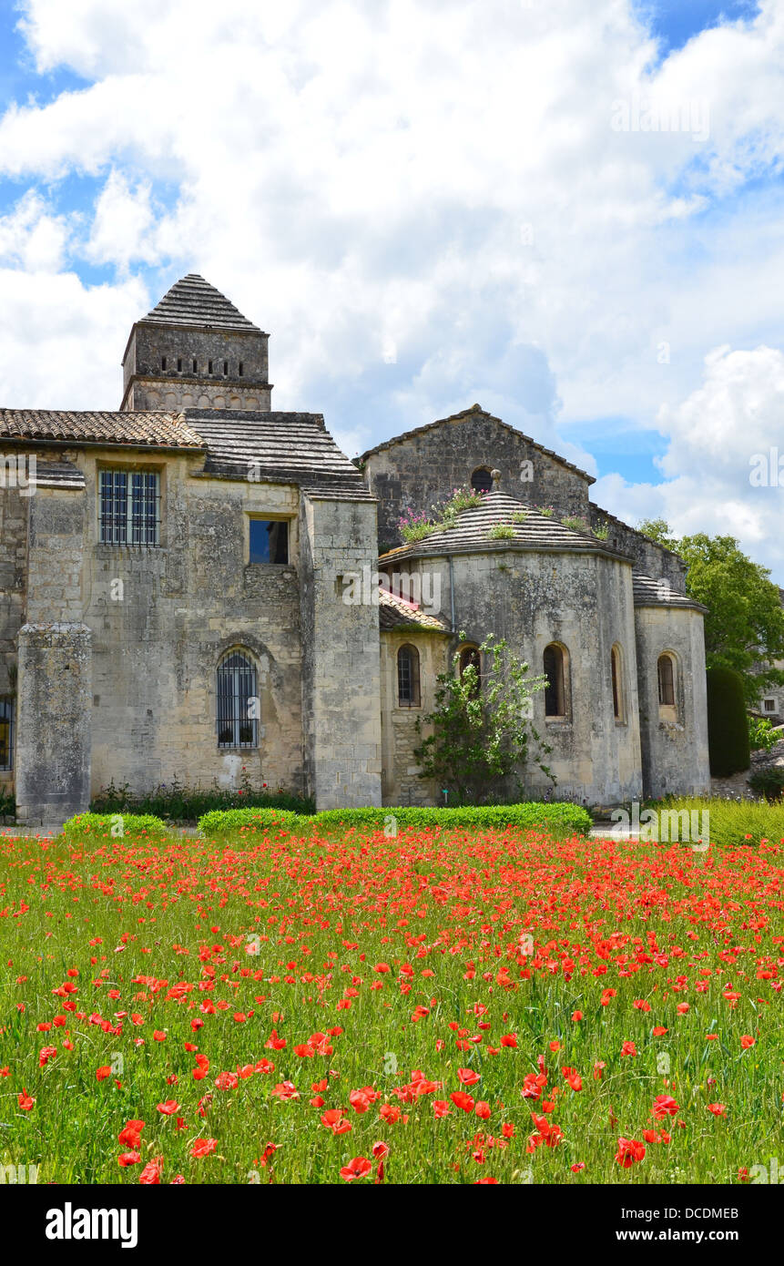 Saint Paul de Mausole, San Remo Provence Francia Vincent van Gogh monastero, campo di papavero Foto Stock