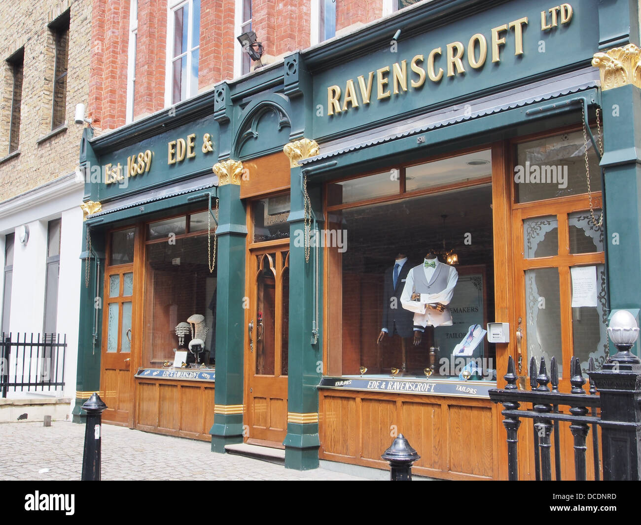 Londra vetrina vendita di barristers parrucche e Foto Stock