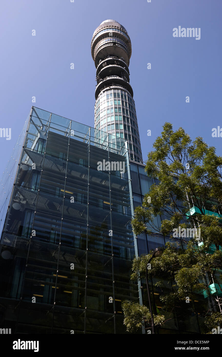 Bt tower in precedenza gpo poi telecom tower Londra Inghilterra REGNO UNITO Foto Stock