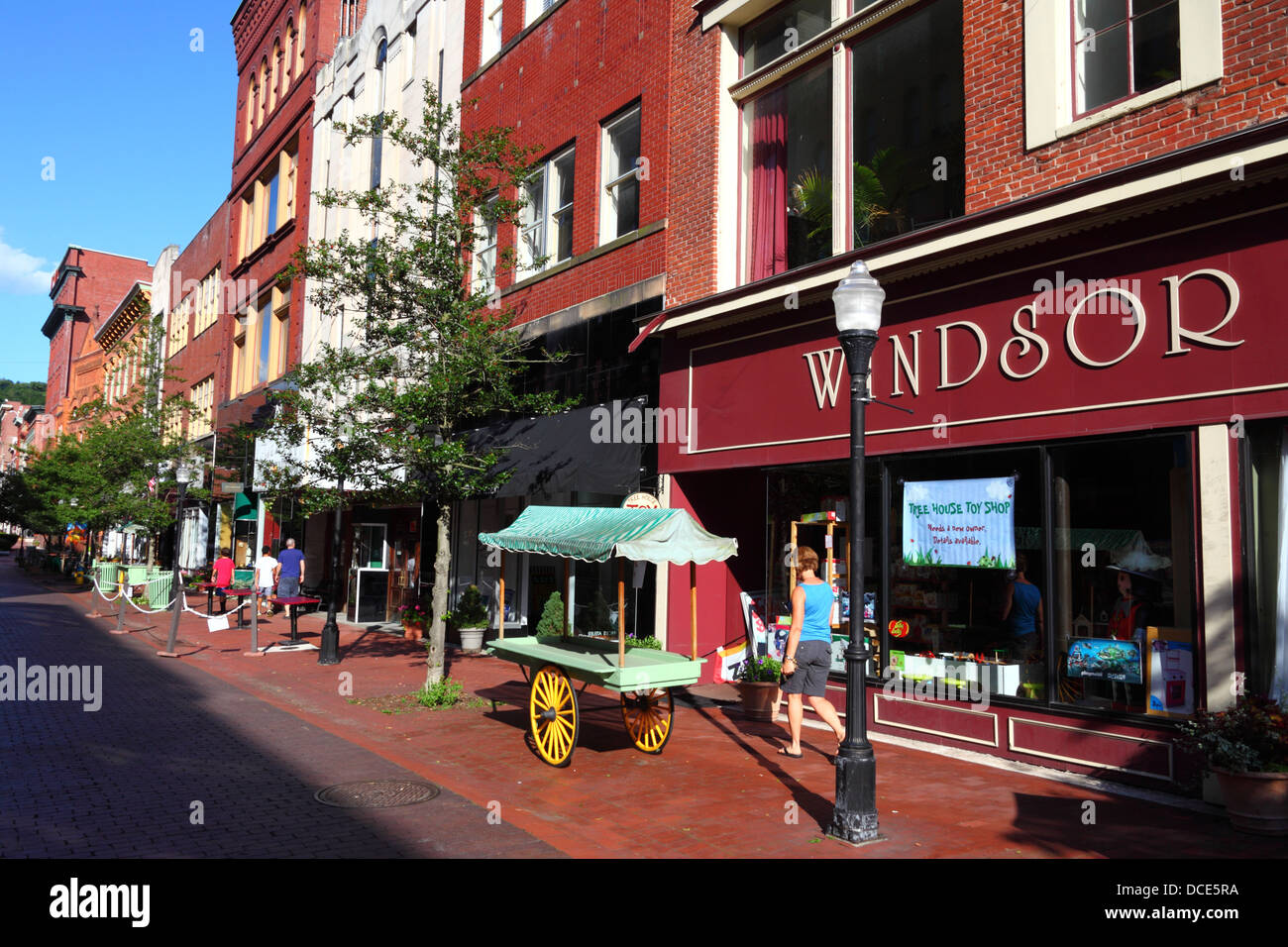 Zona pedonale di Baltimore Street nel centro di Cumberland, Allegany County, Maryland, Stati Uniti Foto Stock