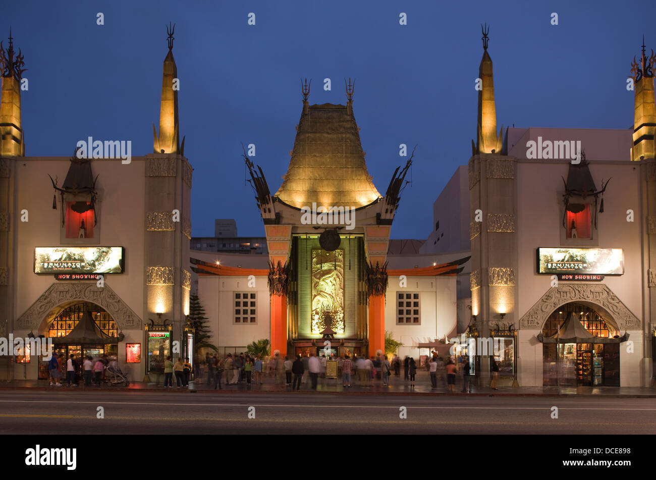 TCL teatro cinese (©MAYER & HOLLER 1927 / Browser BEHR 2000) WALK OF FAME DI HOLLYWOOD BOULEVARD LOS ANGELES CALIFORNIA USA Foto Stock