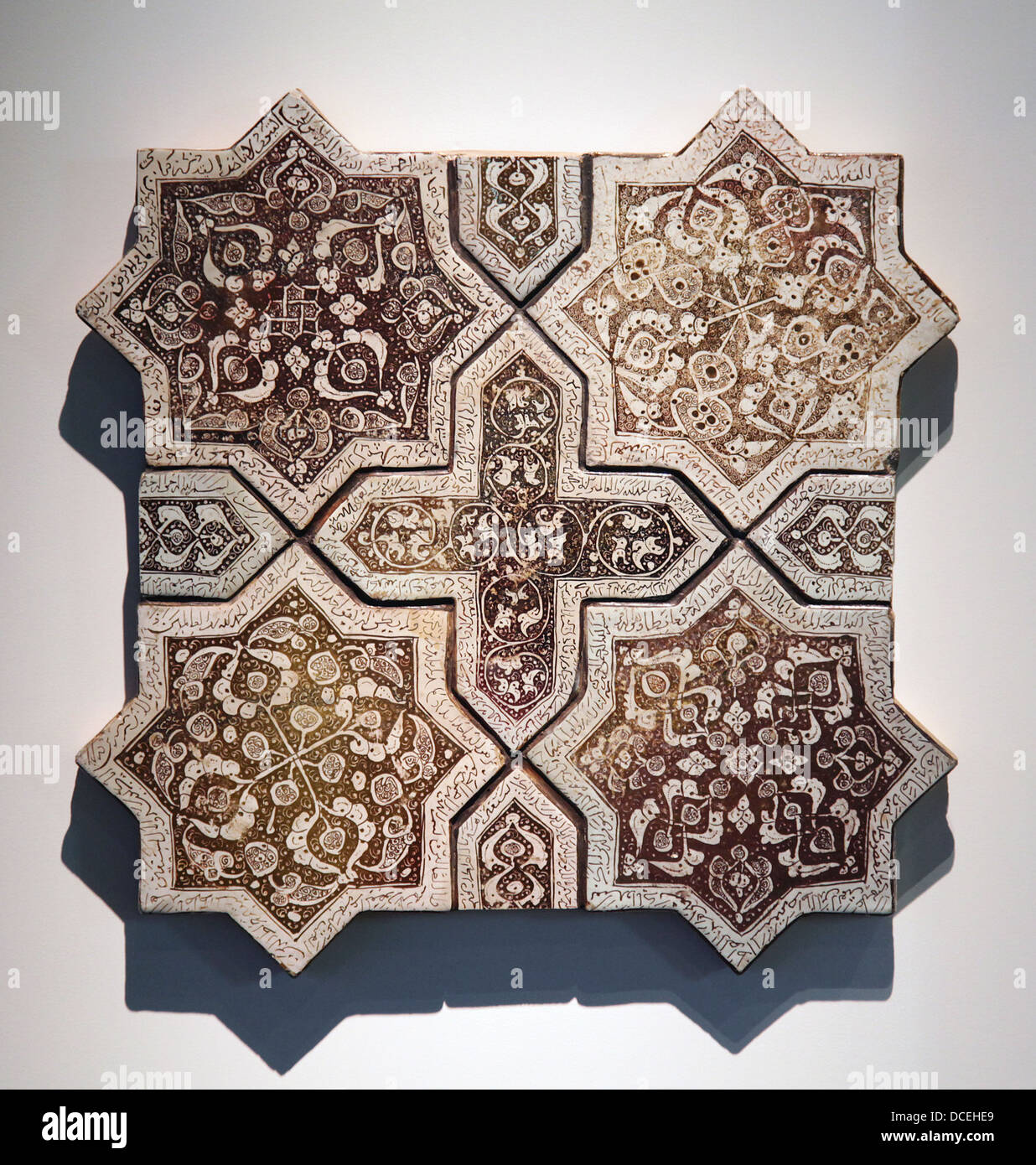 Arte islamica,Kashan,Iran,periodo di Seljuk,pannello di piastrelle,1220-1300.fritware vetrato. Foto Stock
