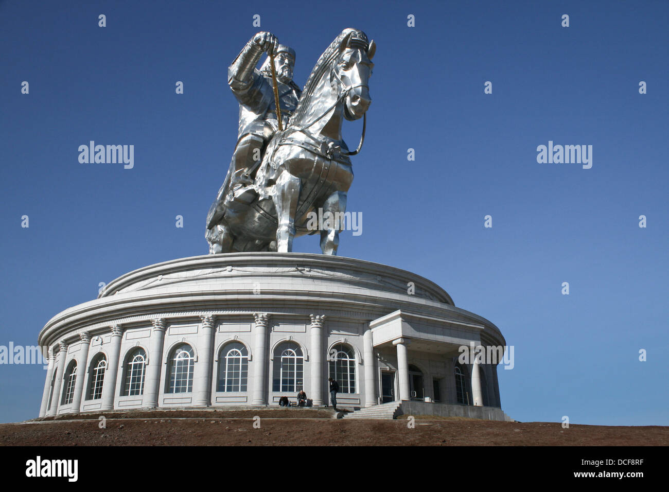 Il Gengis Khan statua equestre a Tsonjin Boldog, Mongolia. Foto Stock