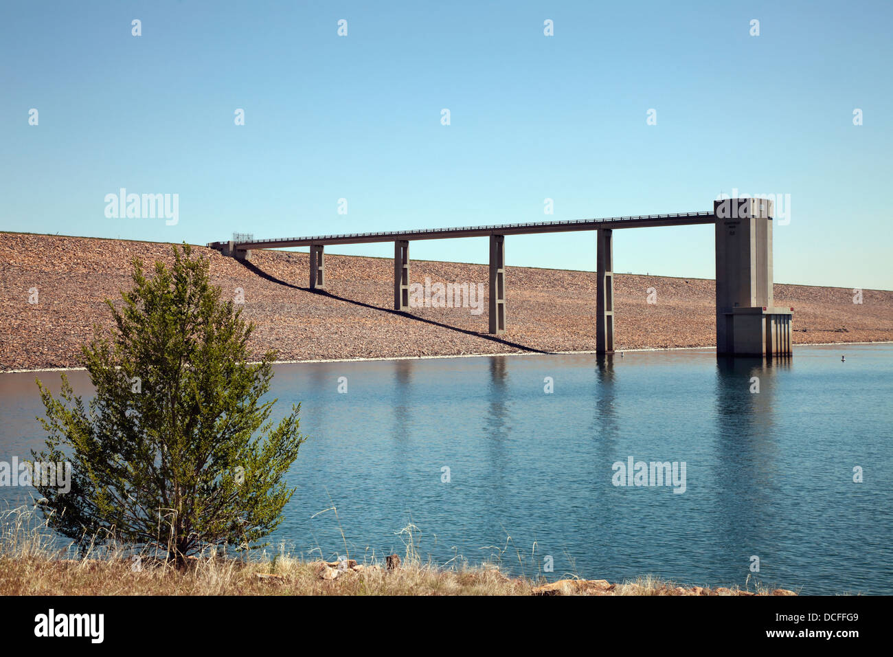 La diga ed il serbatoio di acqua al di fuori di Denver in Colorado;Usa Foto Stock