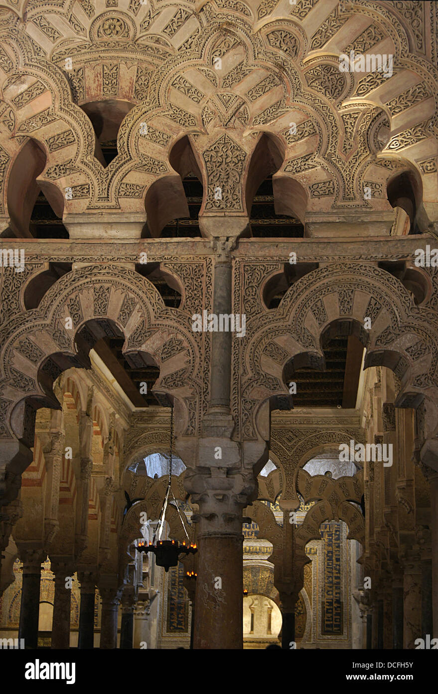 Interno della moschea di Cordova (ora cattedrale). In sostanza, il mihrab Foto Stock