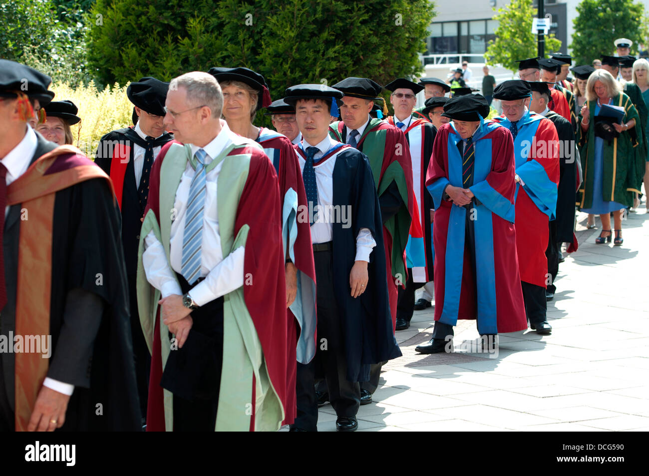 Università di Warwick il giorno di graduazione processione di accademici. Foto Stock