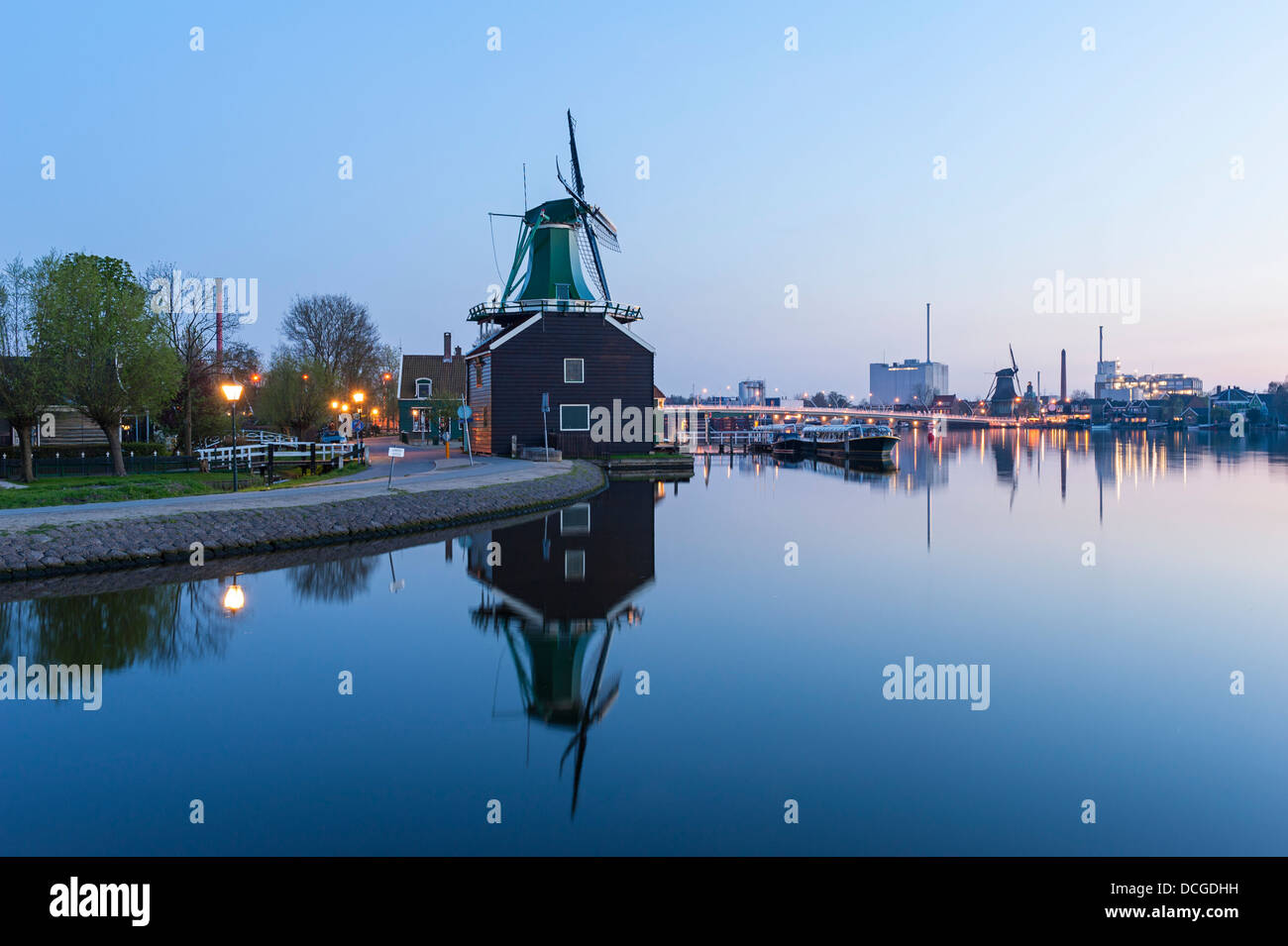 Zaanse Schans Mulino a vento al tramonto Foto Stock