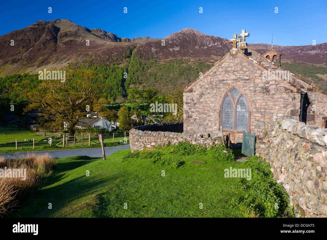 St James Church di Buttermere, Parco Nazionale del Distretto dei Laghi, Cumbria, Regno Unito, Europa. Foto Stock