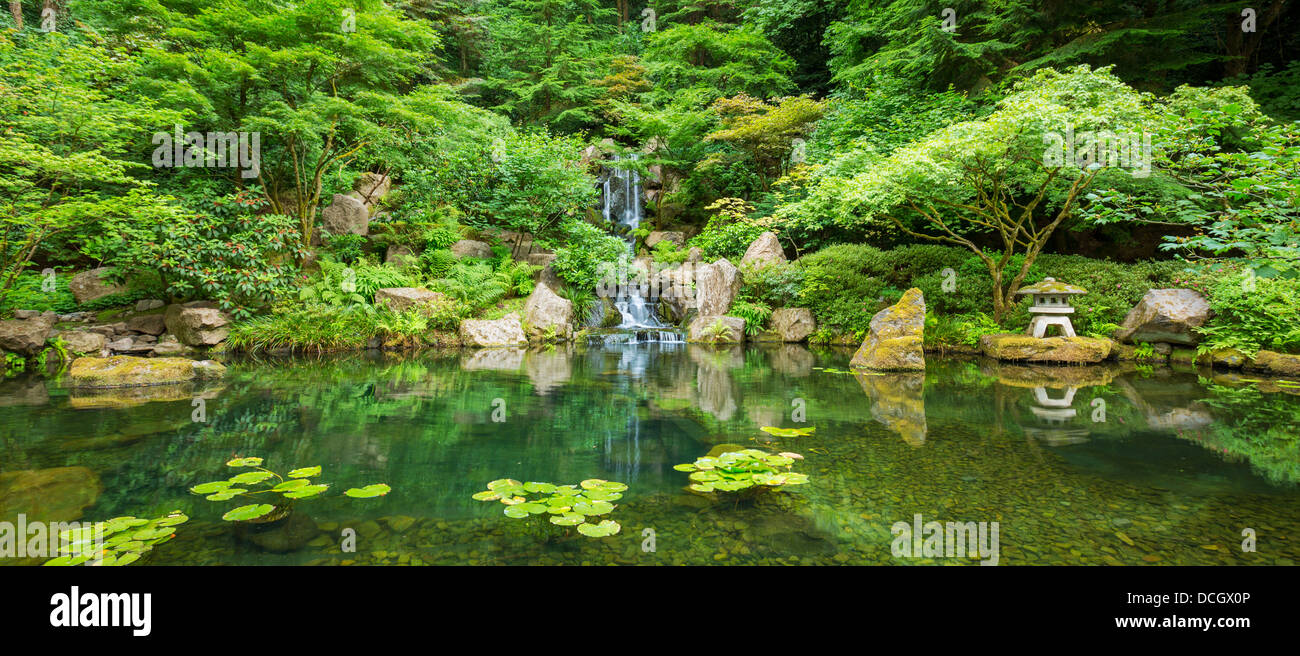 Bella giapponese Giardino Zen Foto Stock