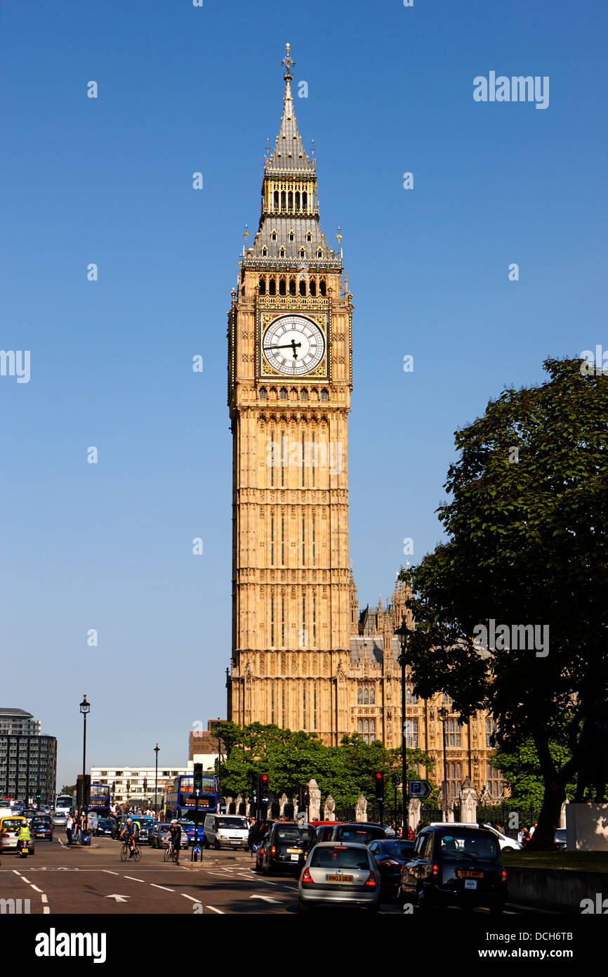 Big Ben Elizabeth Torre Dell Orologio Sul Case Del Parlamento Londra Inghilterra Regno Unito Foto Stock Alamy