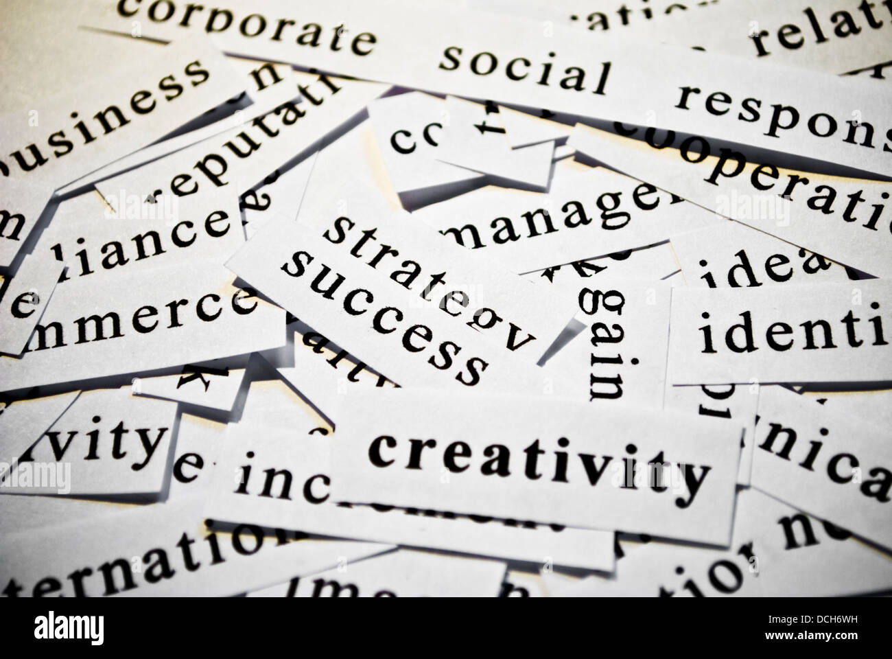 La creatività. Concetto di taglio-fuori parole correlate con le attività Foto Stock