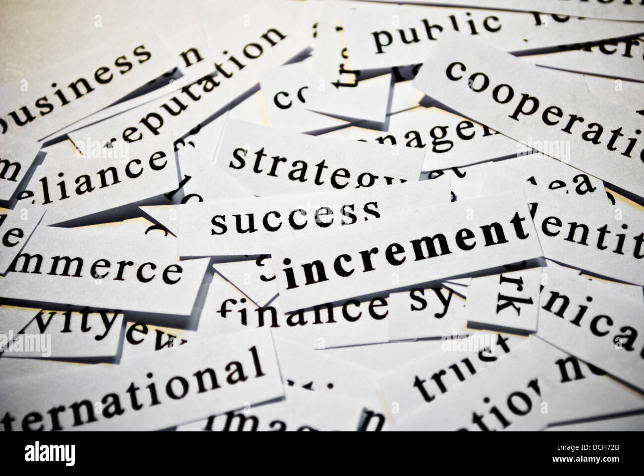 Incremento. Concetto di taglio-fuori parole correlate con le attività Foto Stock