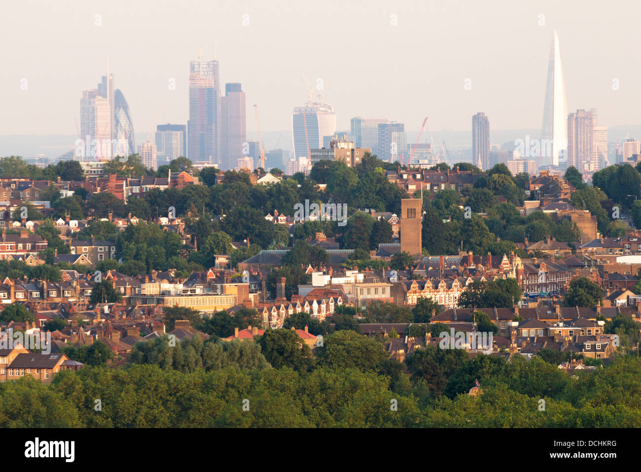 Vista su Londra Nord da Alexandra Palace parco. Foto Stock