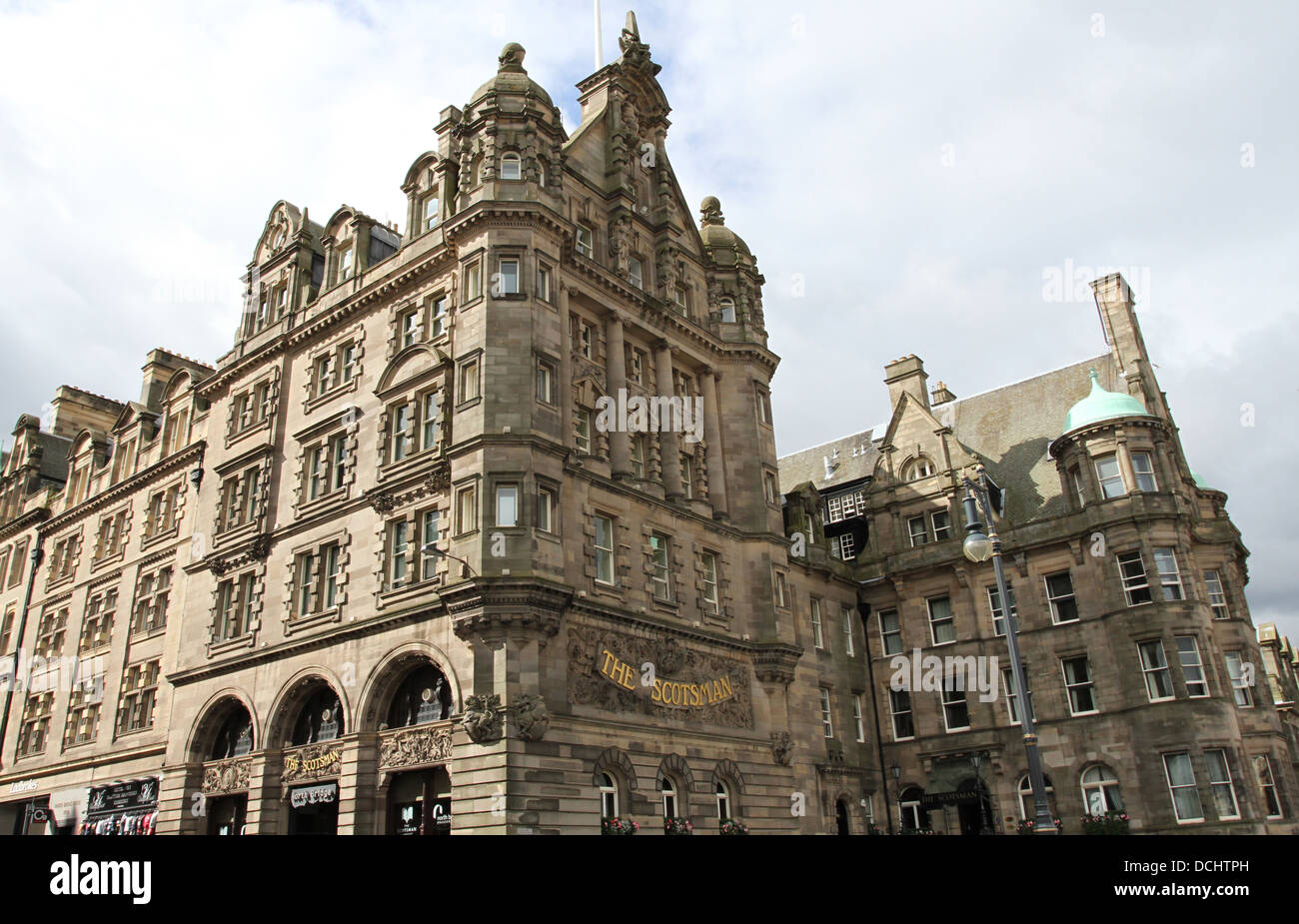 Esterno di The Scotsman Hotel Edinburgh Scozia Agosto 2013 Foto Stock