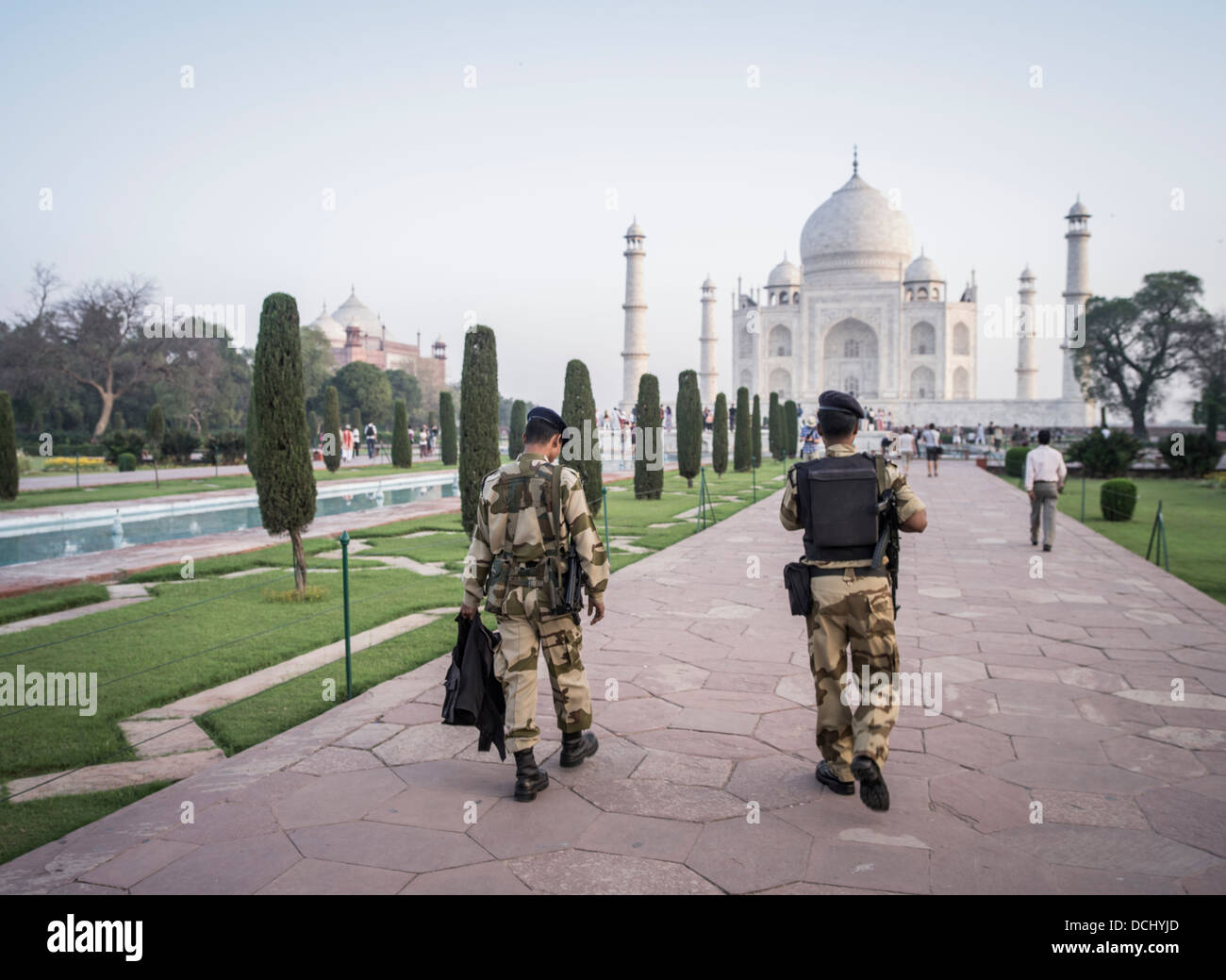 Taj Mahal bianco mausoleo di marmo - Agra, India un Sito Patrimonio Mondiale dell'UNESCO Foto Stock