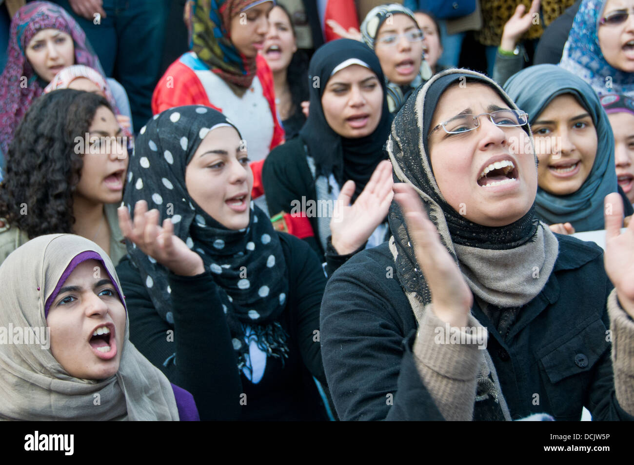 Donne manifestanti piazza Tahrir Cairo Egitto Foto Stock