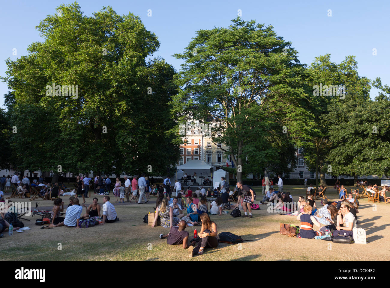 Concerto serale - Grosvenor Square - Londra Foto Stock