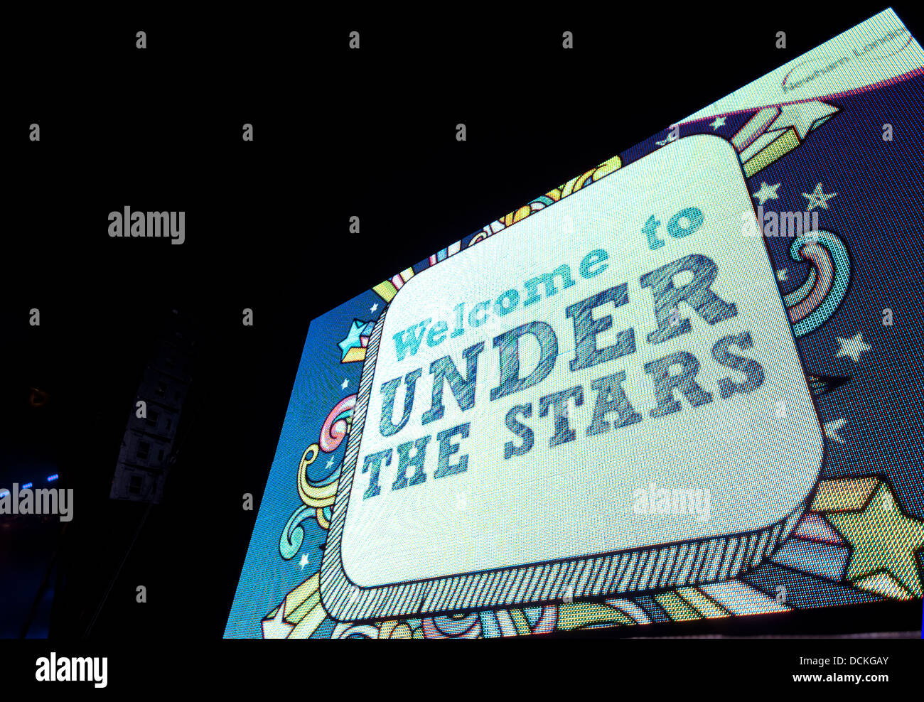 London Borough of Newham accoglie i propri residenti per quattro notti fantastiche esterno gratis musica dal vivo:. Foto Stock