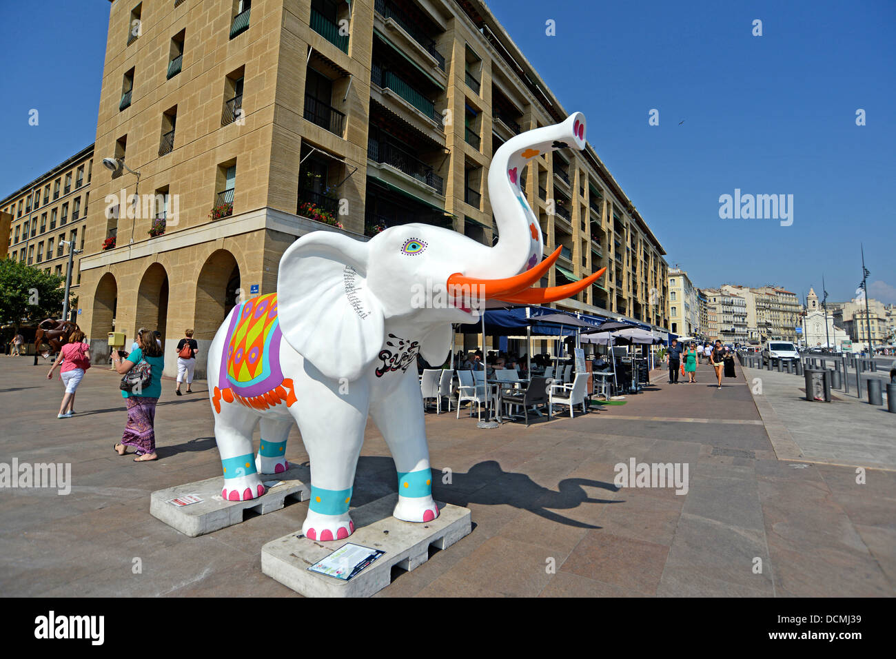 Elefante scolpito sul Vieux Port Marseille Bouche-du-Rhone Cote d Azur Francia Foto Stock