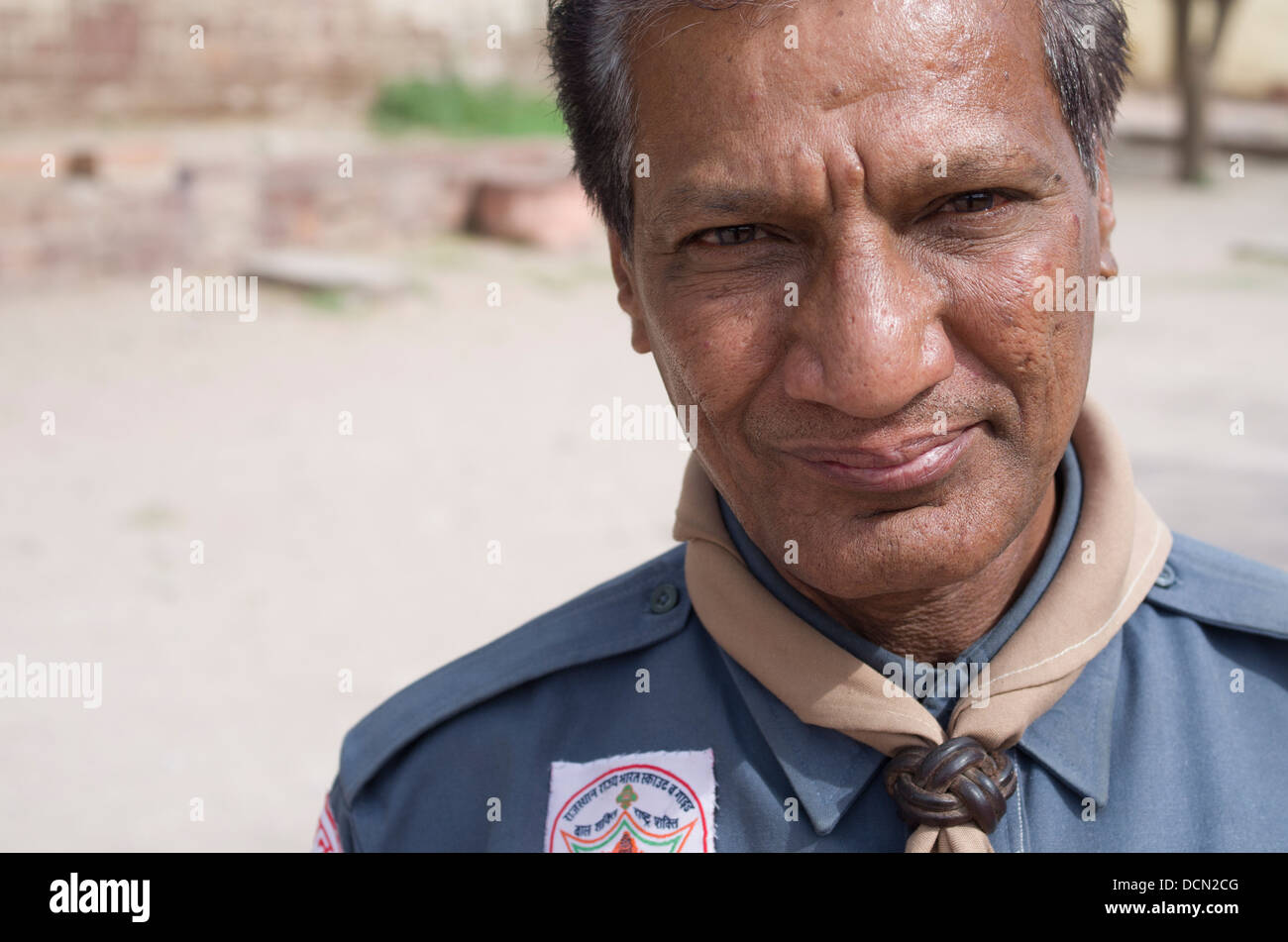 Indiana Leader Scout con neckerchief e woggle Jodhpur, Rajashtan, India Foto Stock