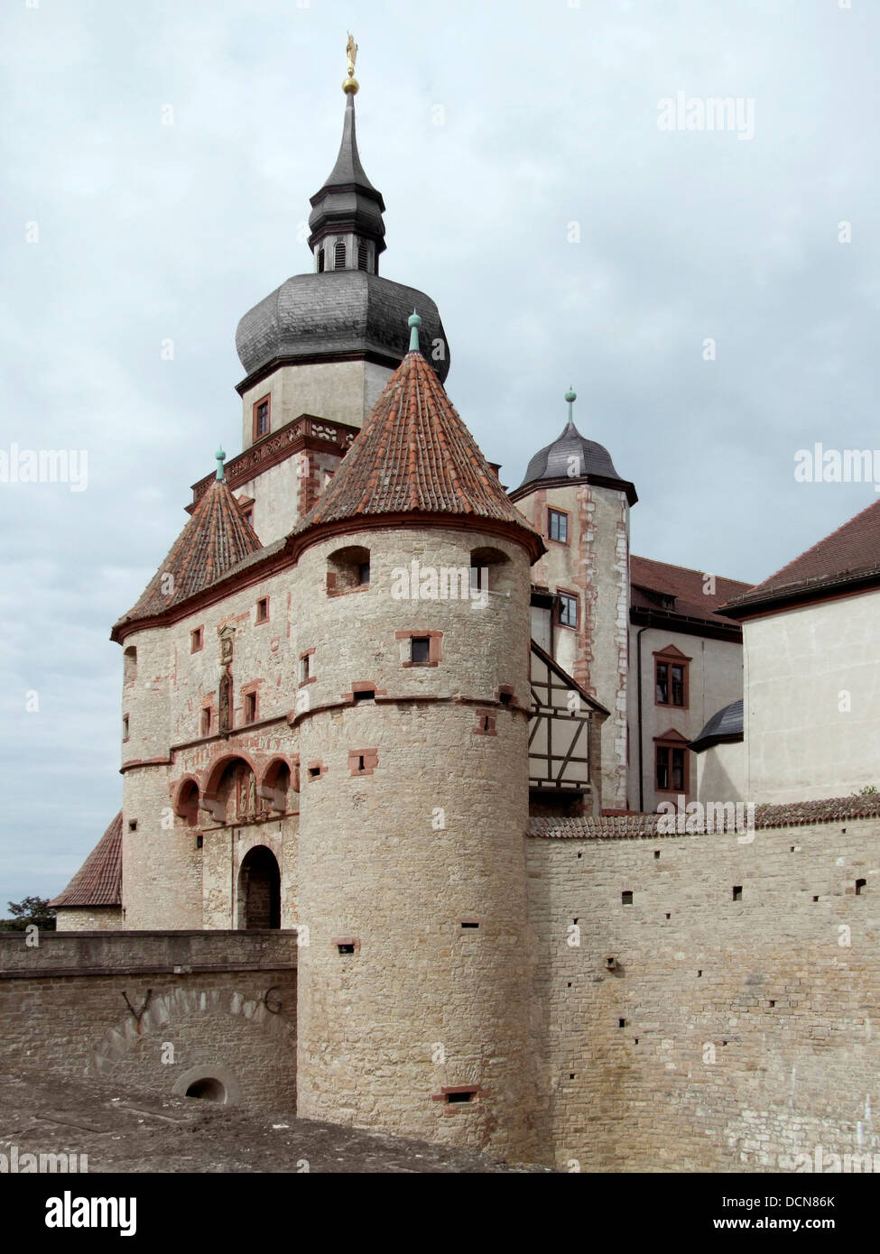 Denominato Castello Fortezza di Marienberg situato in Baviera (Germania) Foto Stock