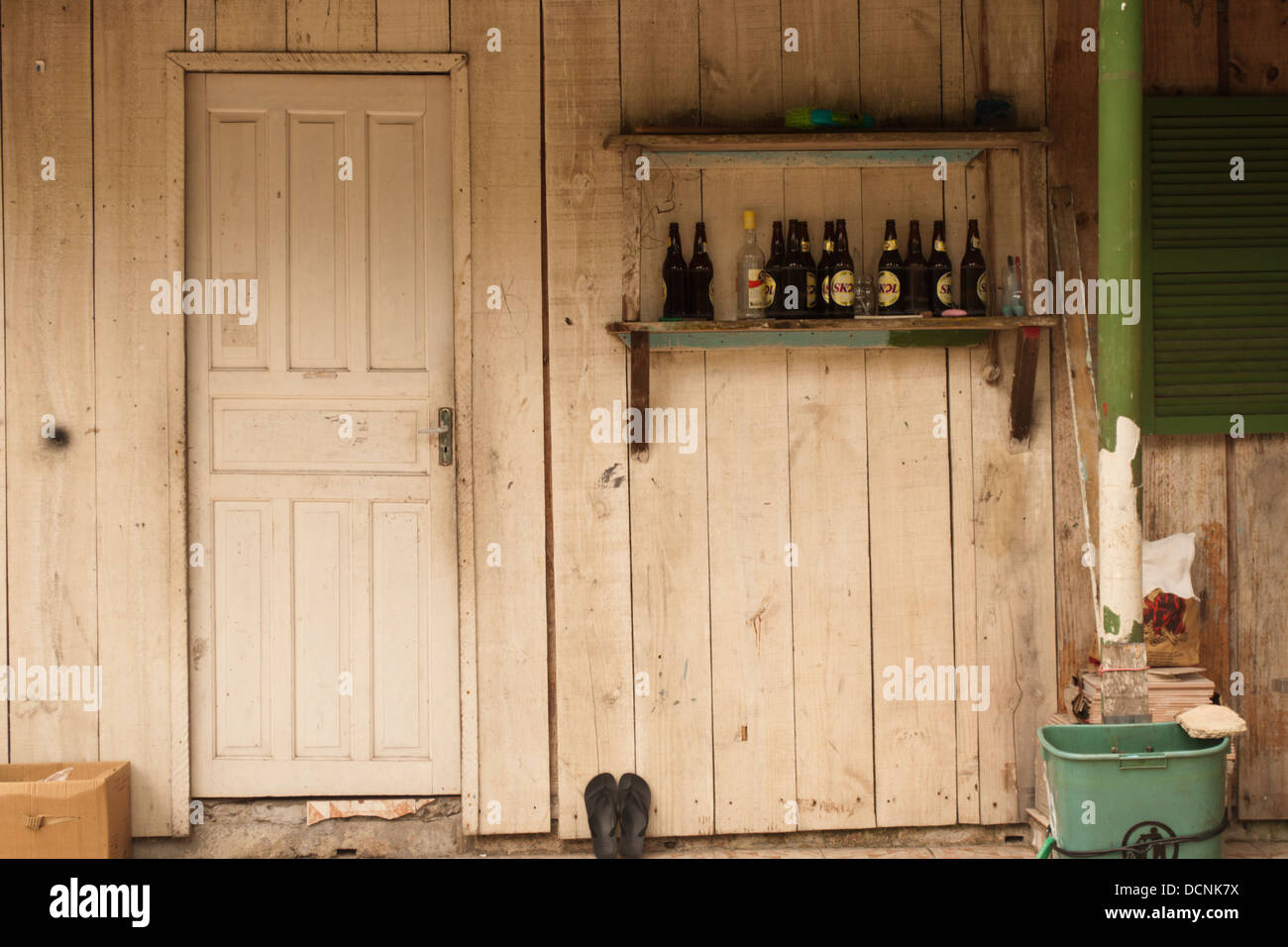 Locali di case tradizionali a Ilha das Peças isola , vicino alla città di Paranagua, Parana stato, a sud del Brasile Foto Stock