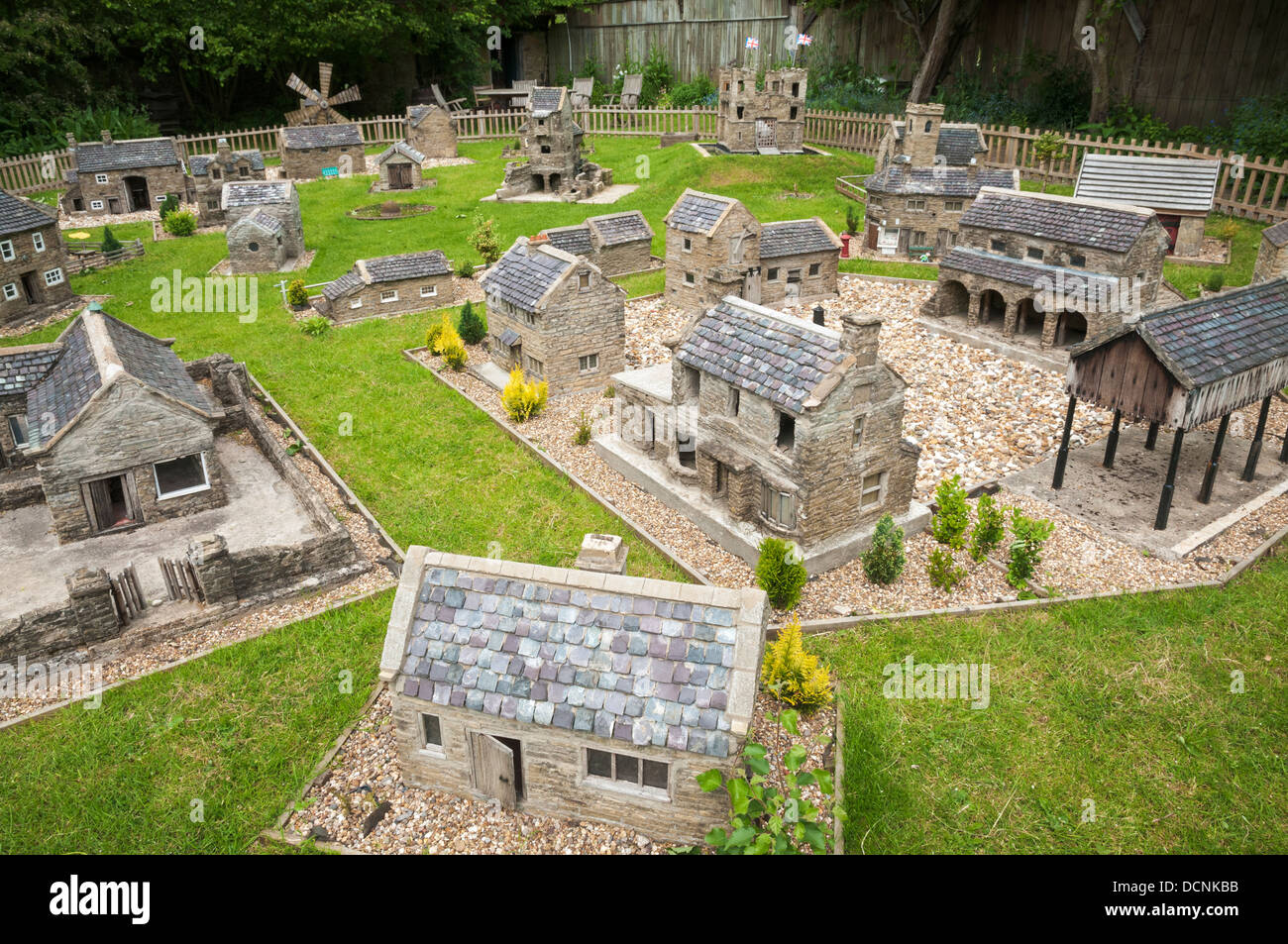 Gran Bretagna, Inghilterra, North Yorkshire, Hutton-le-foro, Ryedale Folk Museum. model village Foto Stock