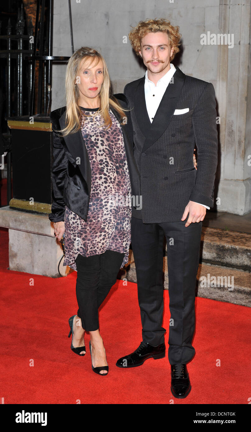 Sam Taylor-Wood OBE, Aaron Johnson il BFI London Film Festival Awards tenutosi presso la LSO di san Luca - Arrivi. Londra, Inghilterra - 26.10.11 Foto Stock