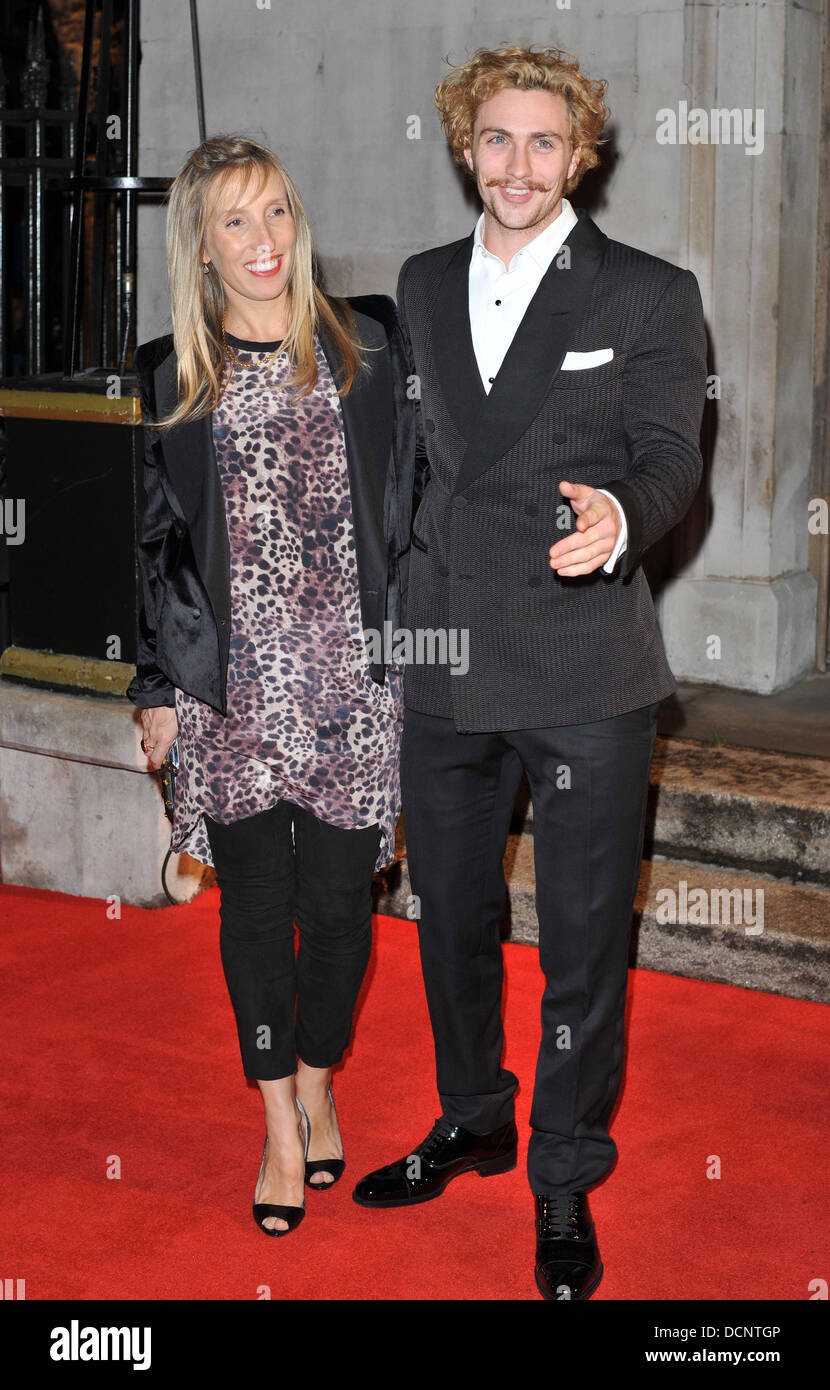 Sam Taylor-Wood OBE, Aaron Johnson il BFI London Film Festival Awards tenutosi presso la LSO di san Luca - Arrivi. Londra, Inghilterra - 26.10.11 Foto Stock