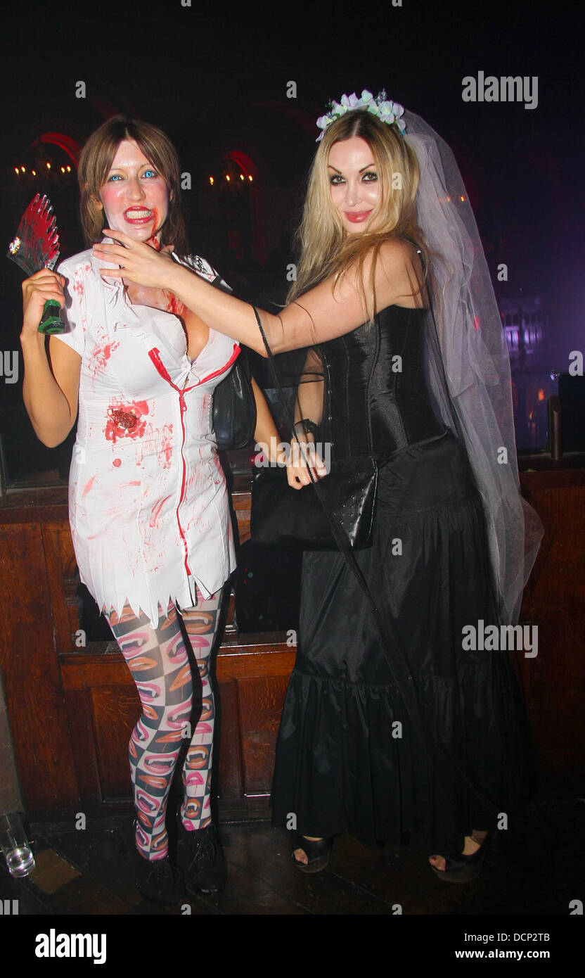 Sally Ann Jones La Sete di sangue Ball 2011 tenutasi in corrispondenza di una zona di Mayfair di Londra, Inghilterra - 28.10.11, Foto Stock