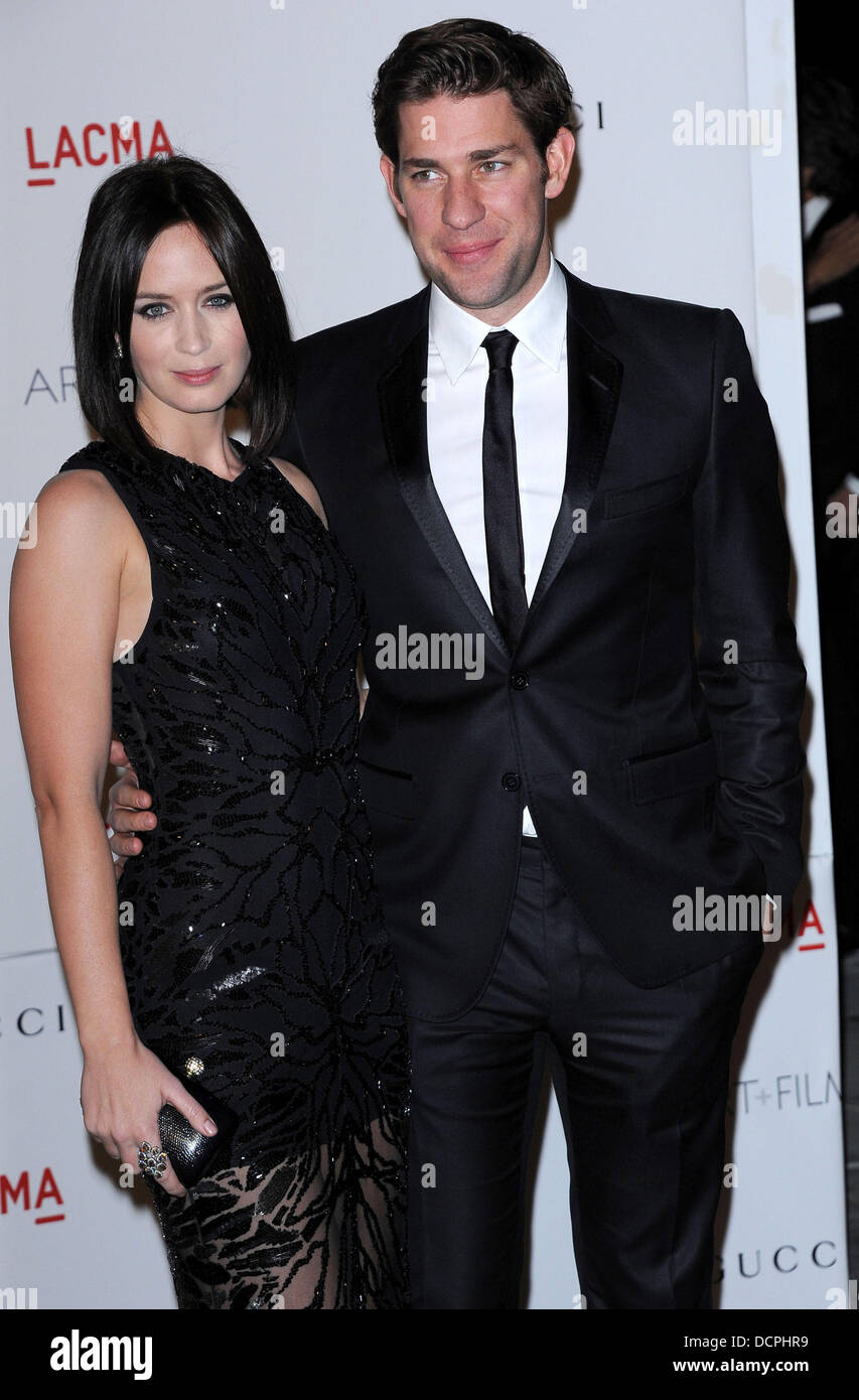 Emily Blunt e John Krasinski LACMA l arte della pellicola e di Gala in onore di Clint Eastwood e John Baldessari a LACMA di Los Angeles, California - 05.11.11 Foto Stock