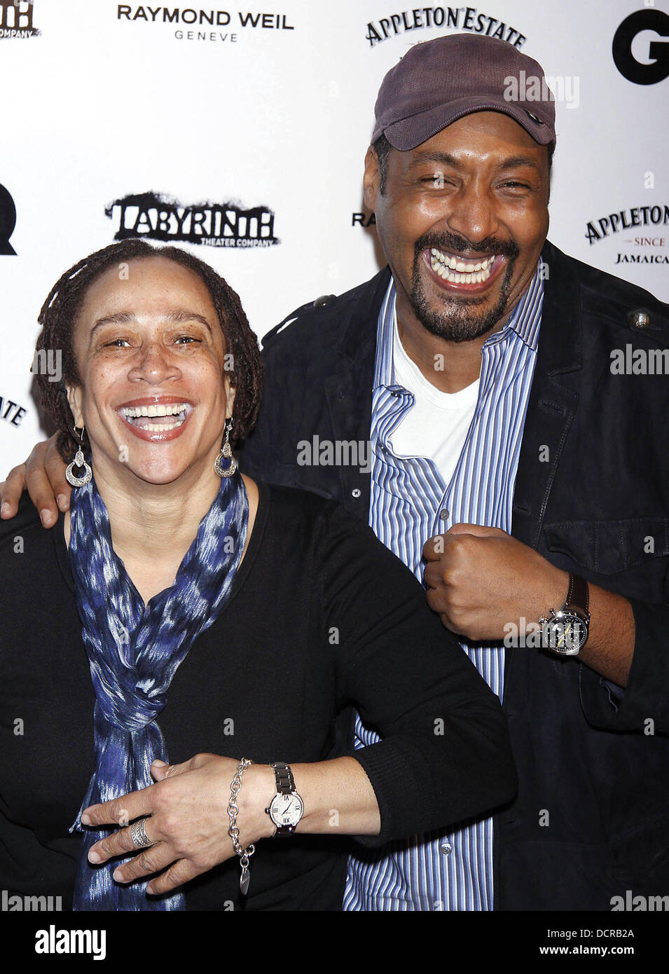 S. Epatha Merkerson e Jesse L. Martin Celebrity sciarade 2011: giù e Derby tenutosi presso la sala da ballo di Highline - Arrivi. La città di New York, Stati Uniti d'America - 14.11.11 Foto Stock