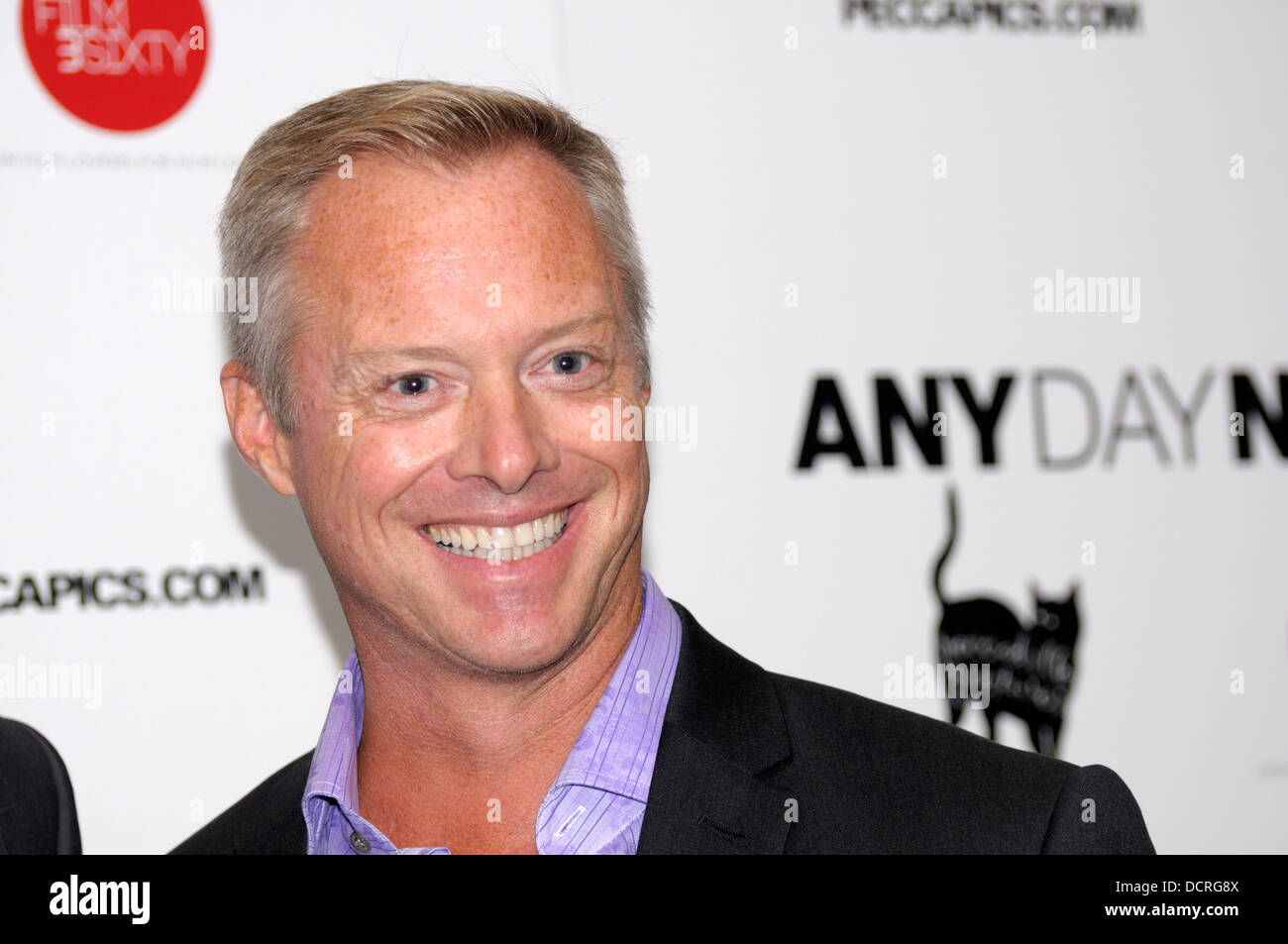 Dan Skahen - produttore associato (e uno degli originali foster padri) del film in qualsiasi giorno ora (vedi descrizione) Foto Stock