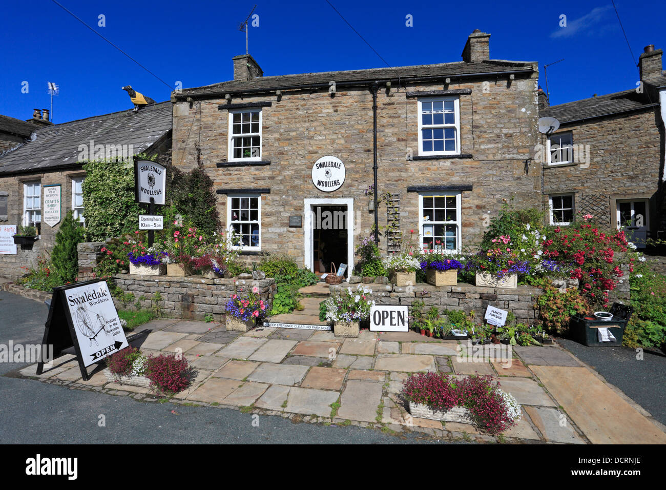 Swaledale Woolens, Muker, Swaledale, North Yorkshire, Yorkshire Dales National Park, Inghilterra, Regno Unito. Foto Stock