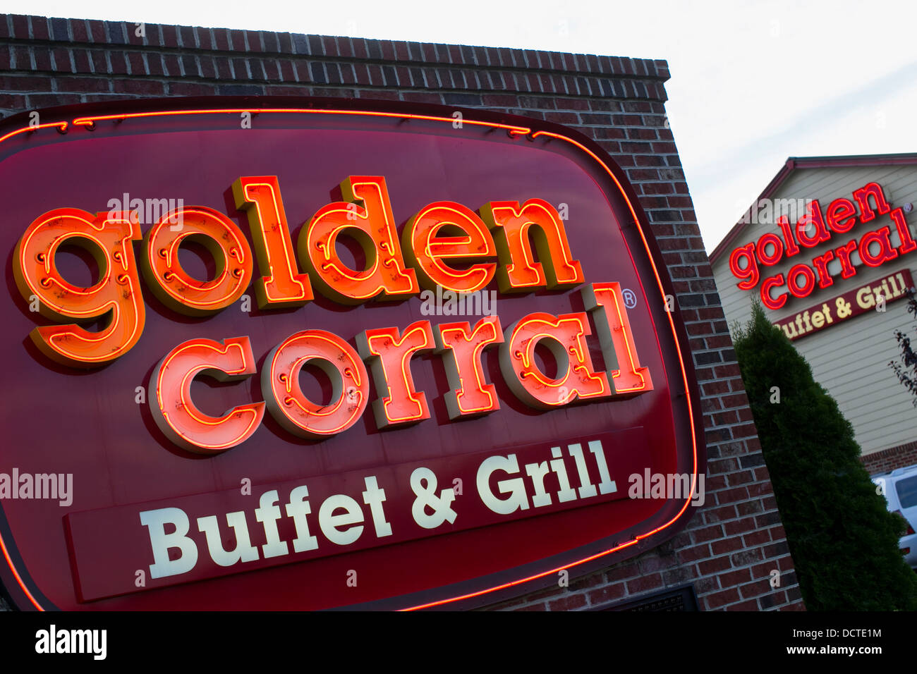 Un Golden Corral ristorante. Foto Stock