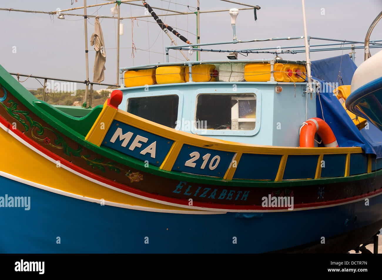 Tipica imbarcazione Maltese, Mellieha Malta Foto Stock