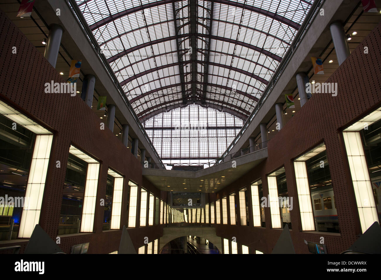 Viste astratta della Stazione Centrale di Anversa, Belgio Foto Stock