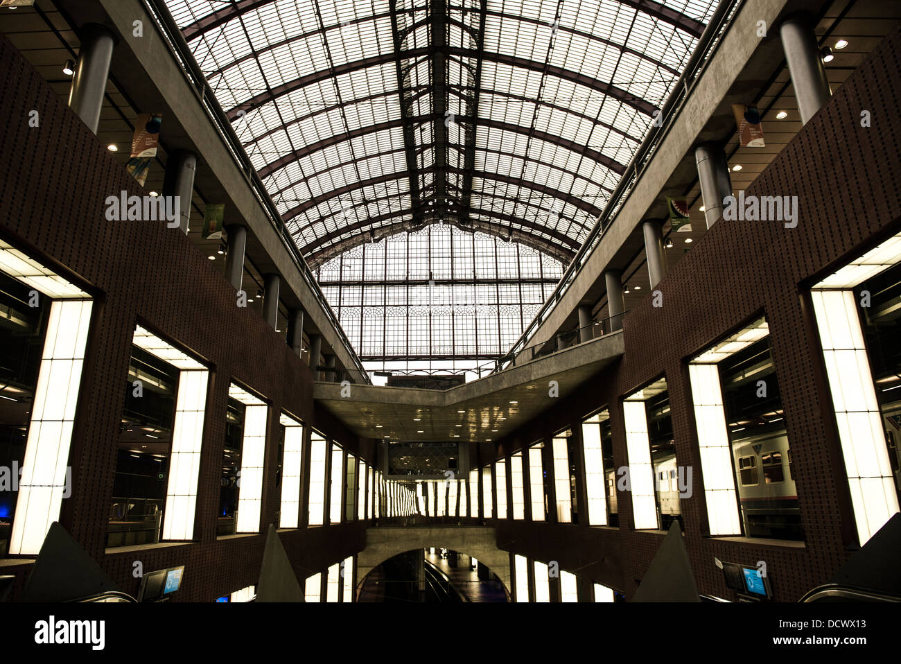 Viste astratta della Stazione Centrale di Anversa, Belgio Foto Stock