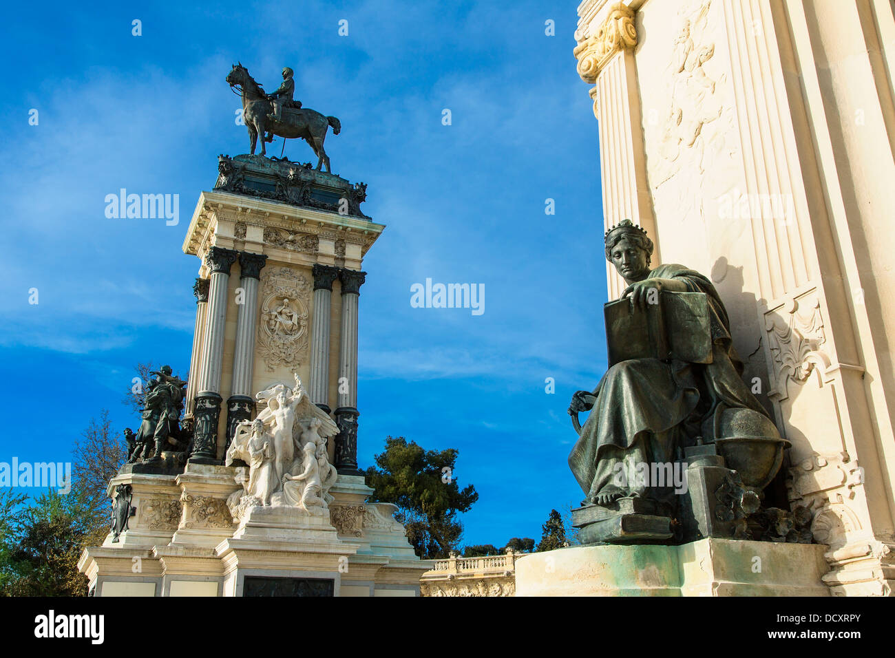 Madrid, Parque del Buen Retiro, Alfonso XII Monumento Foto Stock