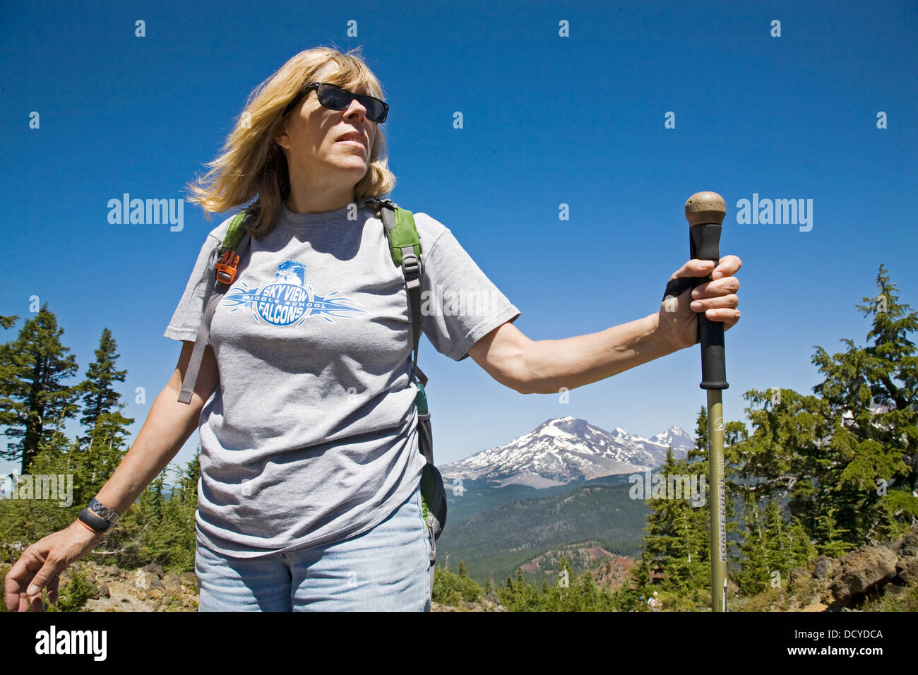 Un escursionista in Oregon Cascades Foto Stock