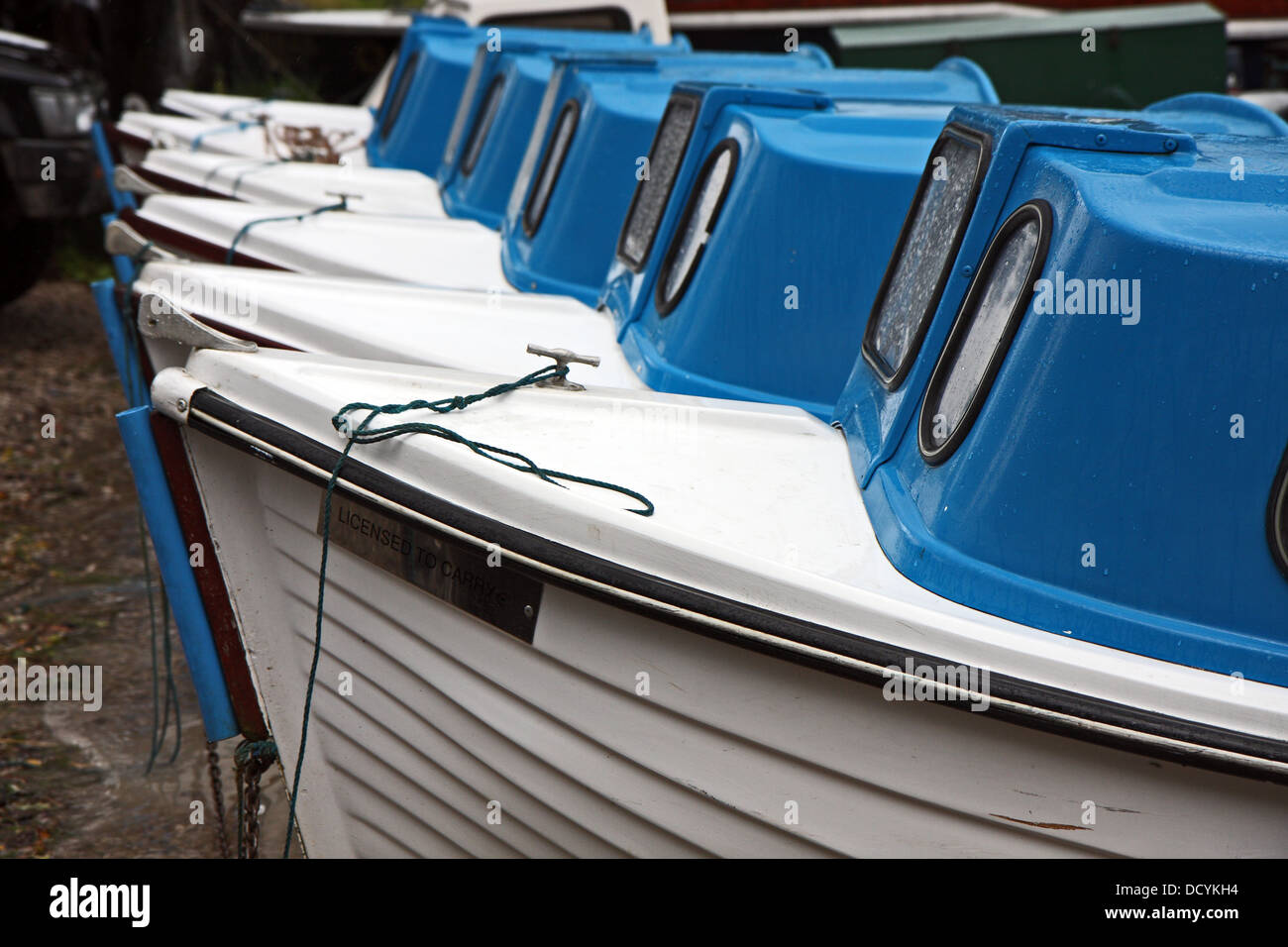 Barche a motore, Ullswater, Lake District, Cumbria, Regno Unito Foto Stock