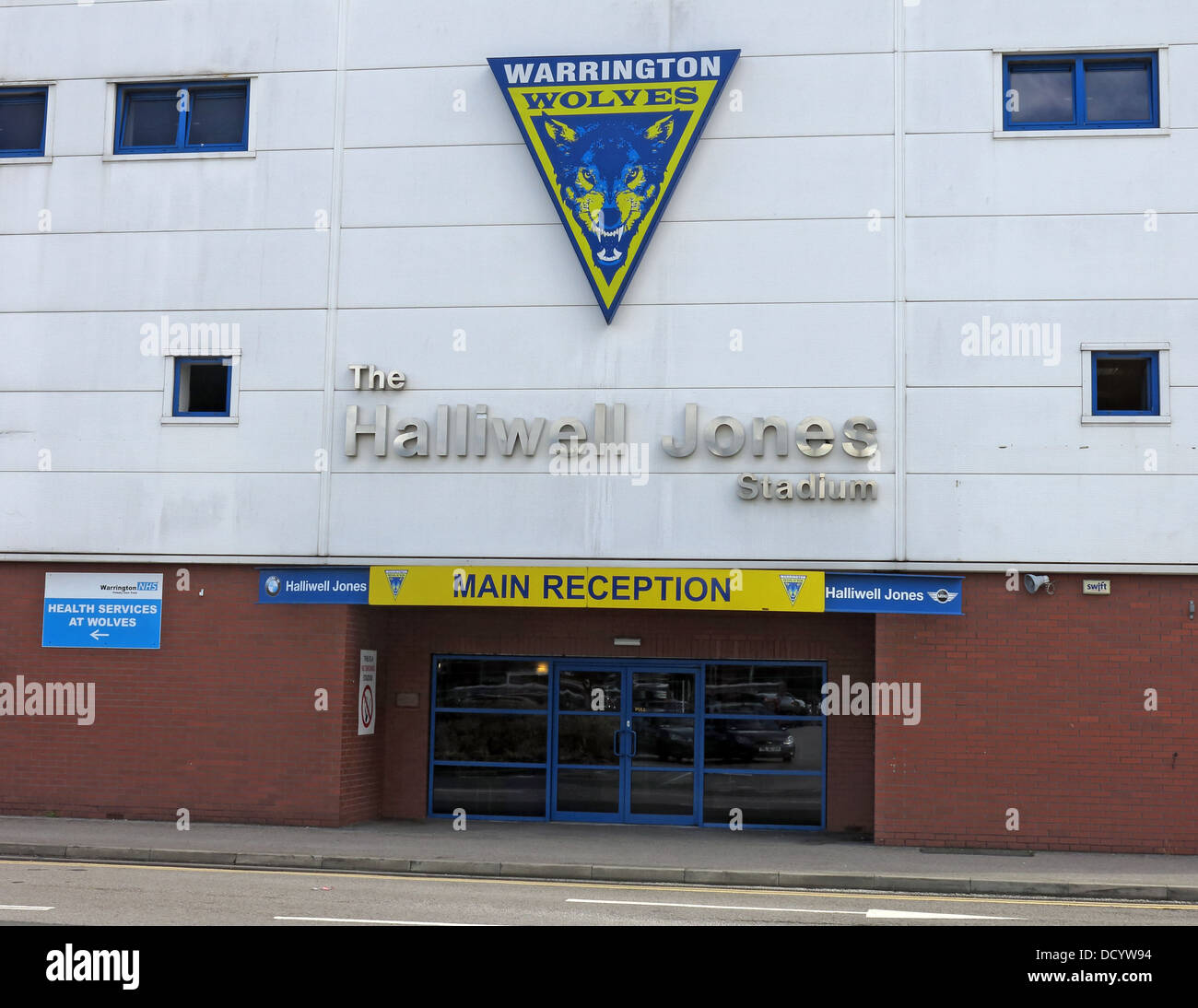 La reception il filo fili football RL WLFC ufficio principale di Warrington Lupi Rugby Stadium, Cheshire England Regno Unito Foto Stock