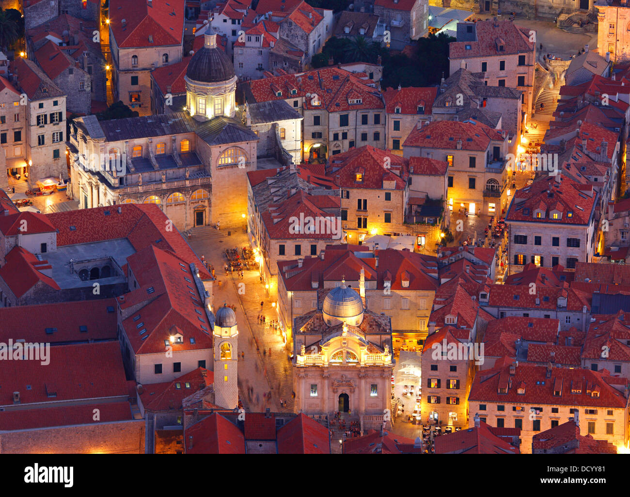 Dubrovnik Croazia. Piazza Luza e Cattedrale dell Assunzione della Vergine Maria. Foto Stock