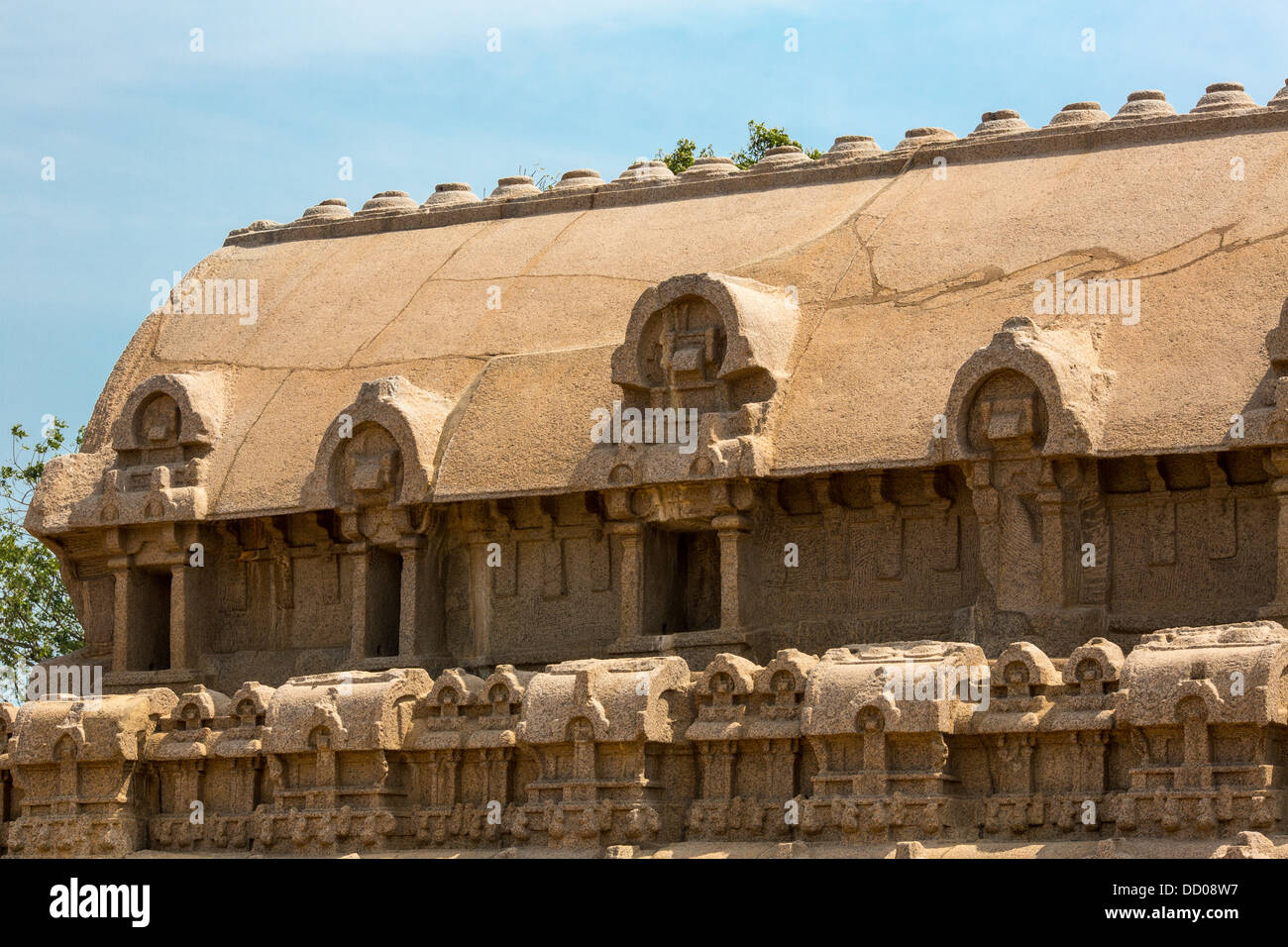 Antico tempio di roccia, cinque Rathas , Mamallapuram, Tamil Nadu India Foto Stock