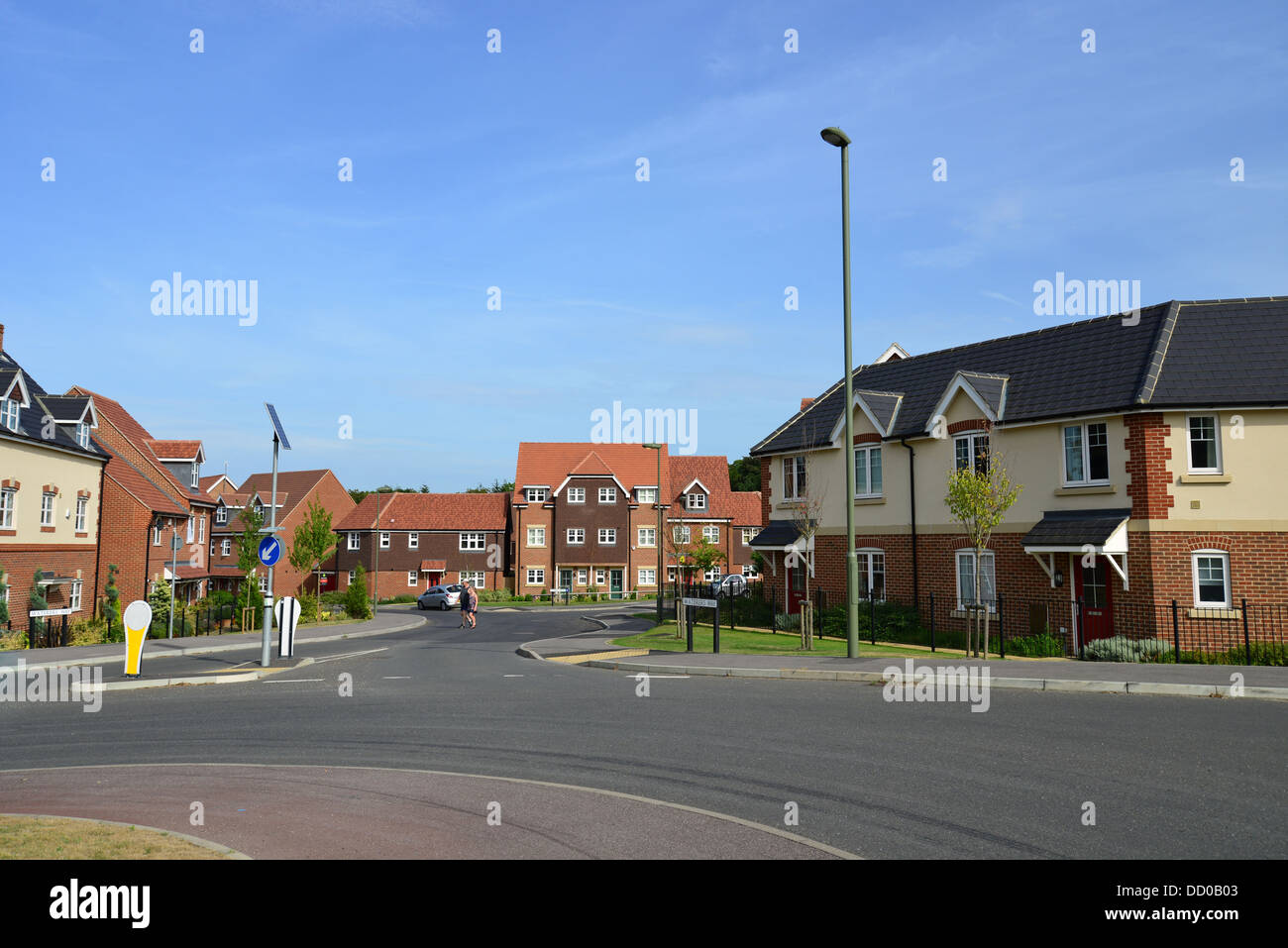 Nuove case sul Parco Earlswood housing development, Bagshot Surrey, Inghilterra, Regno Unito Foto Stock