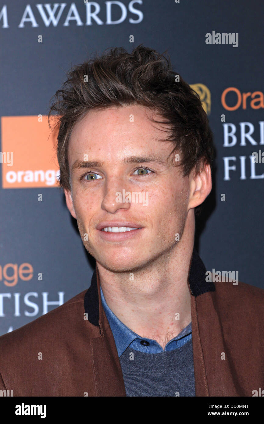 Eddie Redmayne Orange Mercoledì Rising Star Award nominee preferiti annuncio tenutosi a BAFTA HQ su Piccadilly Londra Inghilterra - 11.01.12 Foto Stock