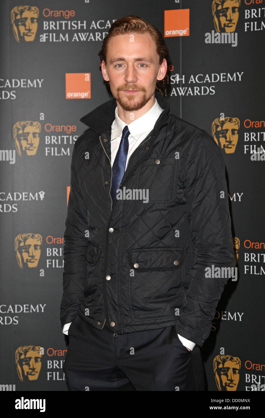 Tom Hiddleston Orange Mercoledì Rising Star Award nominee preferiti annuncio tenutosi a BAFTA HQ su Piccadilly Londra Inghilterra - 11.01.12 Foto Stock